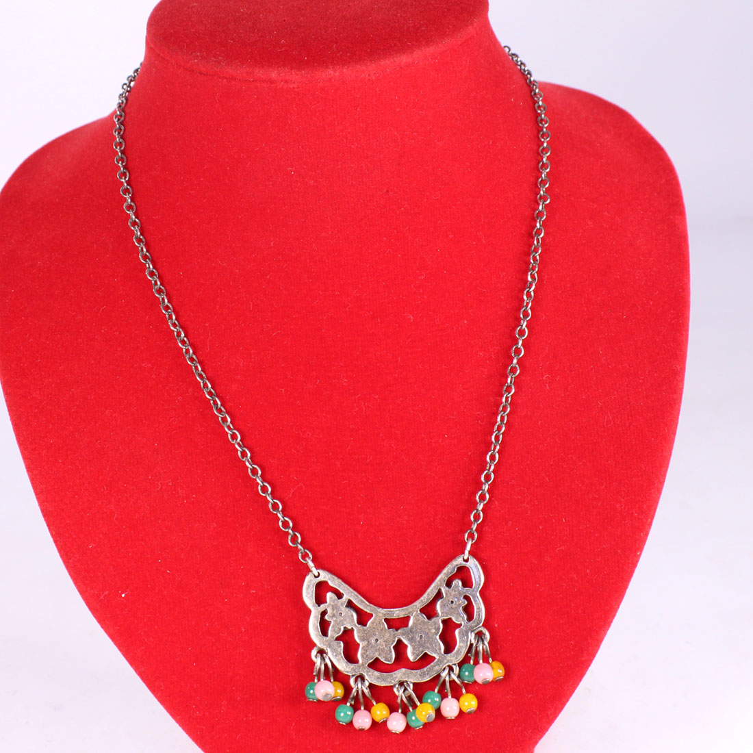 Acheter Collier Scooter 30 ans Bon état - 25,00 € Collier Scooter 30 ans Bon état - reconditionné disponible sur Label Emmaüs