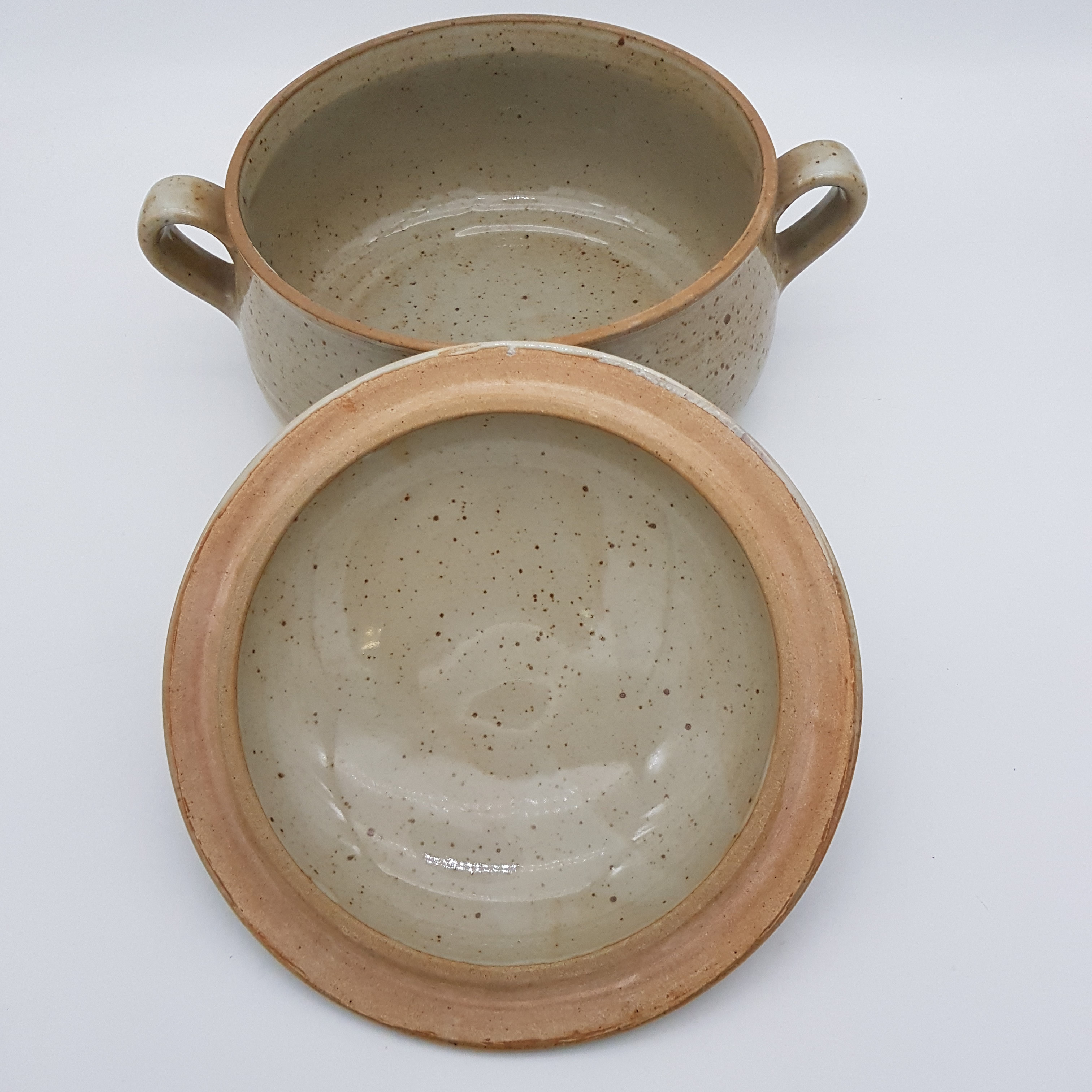 Soupière en grès moucheté, Grès du Manoir CNP France Bon état - Vue 3 - 