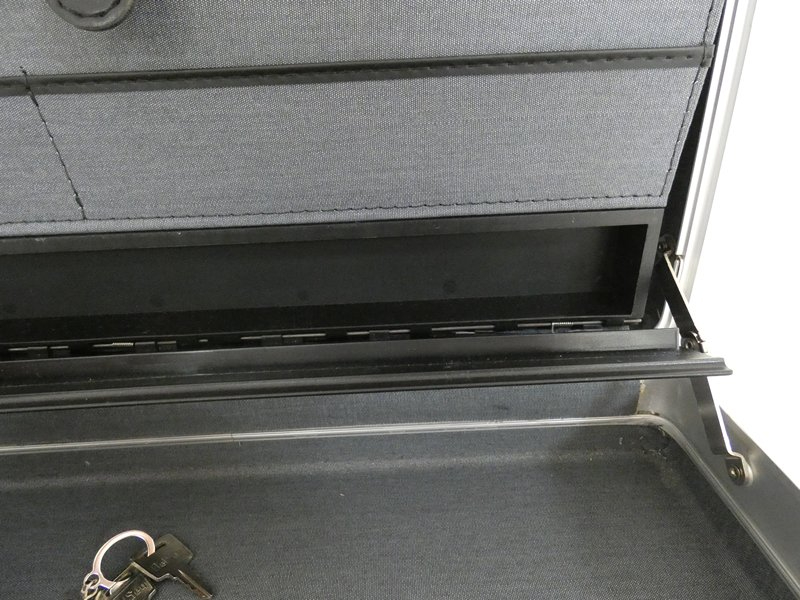 Attache-case Delsey - Bon état - Photo 3