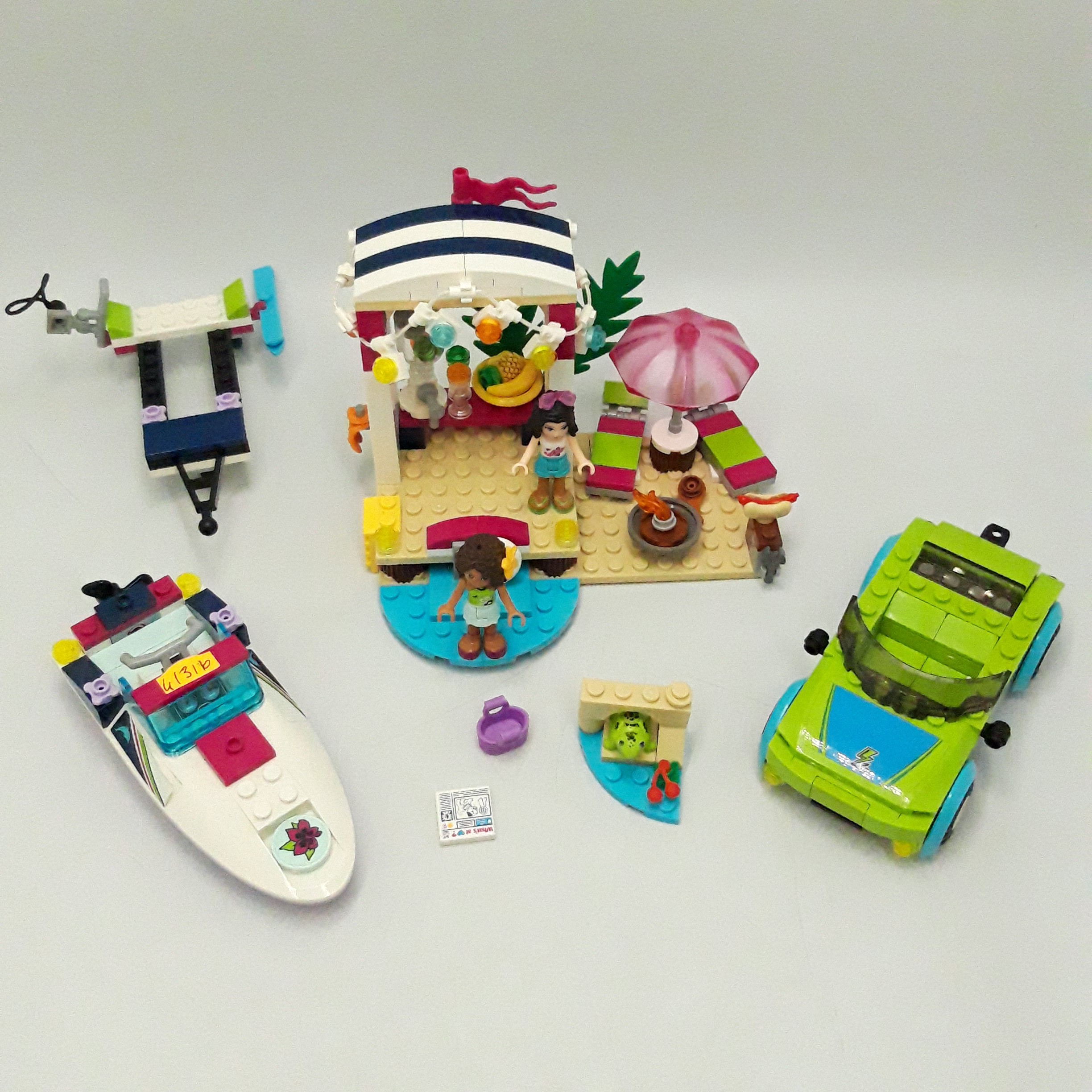 Voir photo 2 de Lego Friends 41316 'Le transporteur de Hors-Bord d'Andréa' année 2017 Lego Friends 41316 'Le transporteur de Hors-Bord d'Andréa' année 2017 Bon état - Vue 2 -