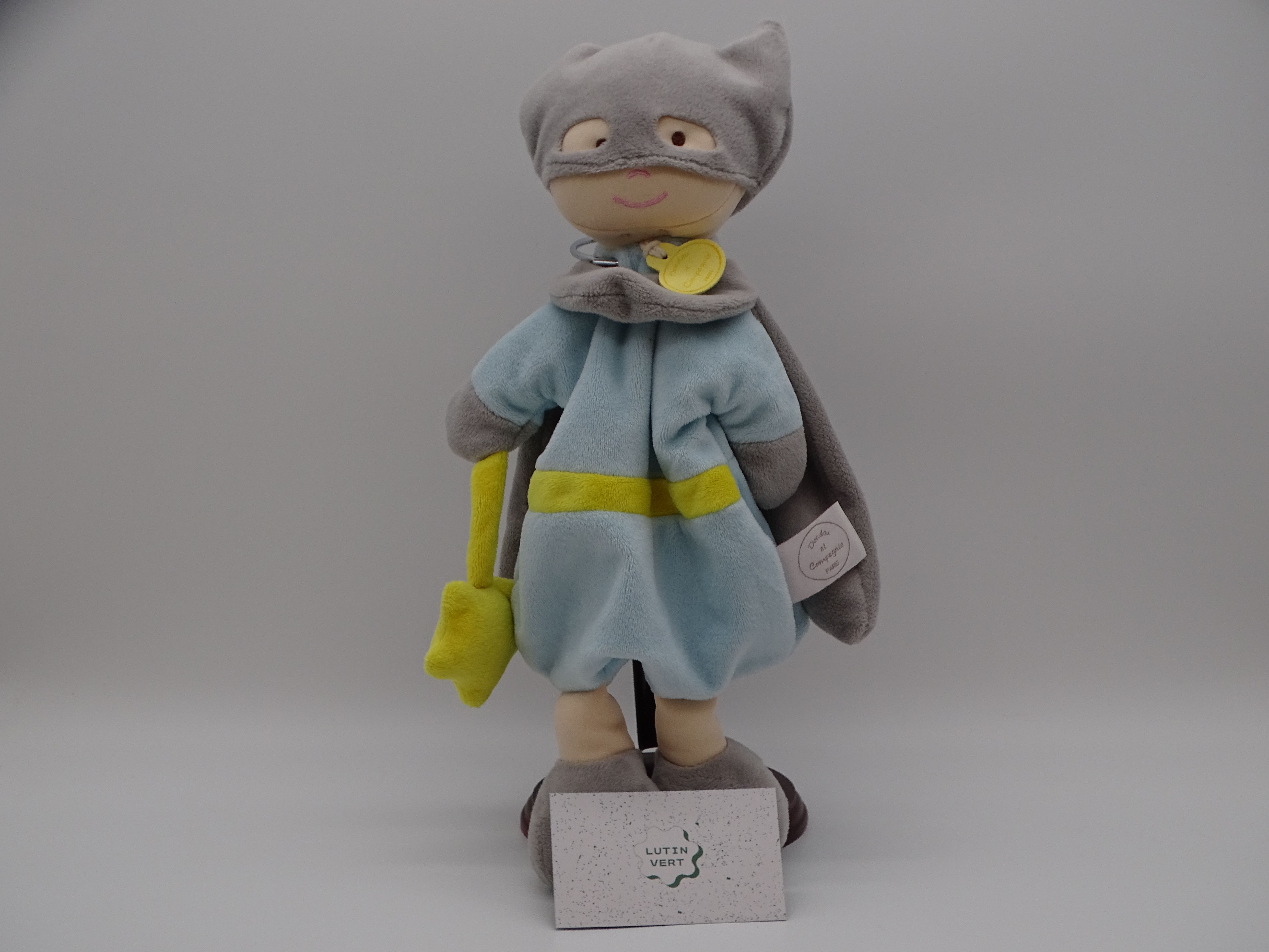 Marionnette Super-héroïne d'occasion DOUDOU ET COMPAGNIE - Dès 3 ans | Réf 13046 Très bon état -  reconditionné disponible sur Label Emmaüs