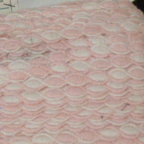Dentelle Dimensions: Longueur  13m80  Largeur  1.3 cm Union France Broderie Villers  -  reconditionné disponible sur Label Emmaüs