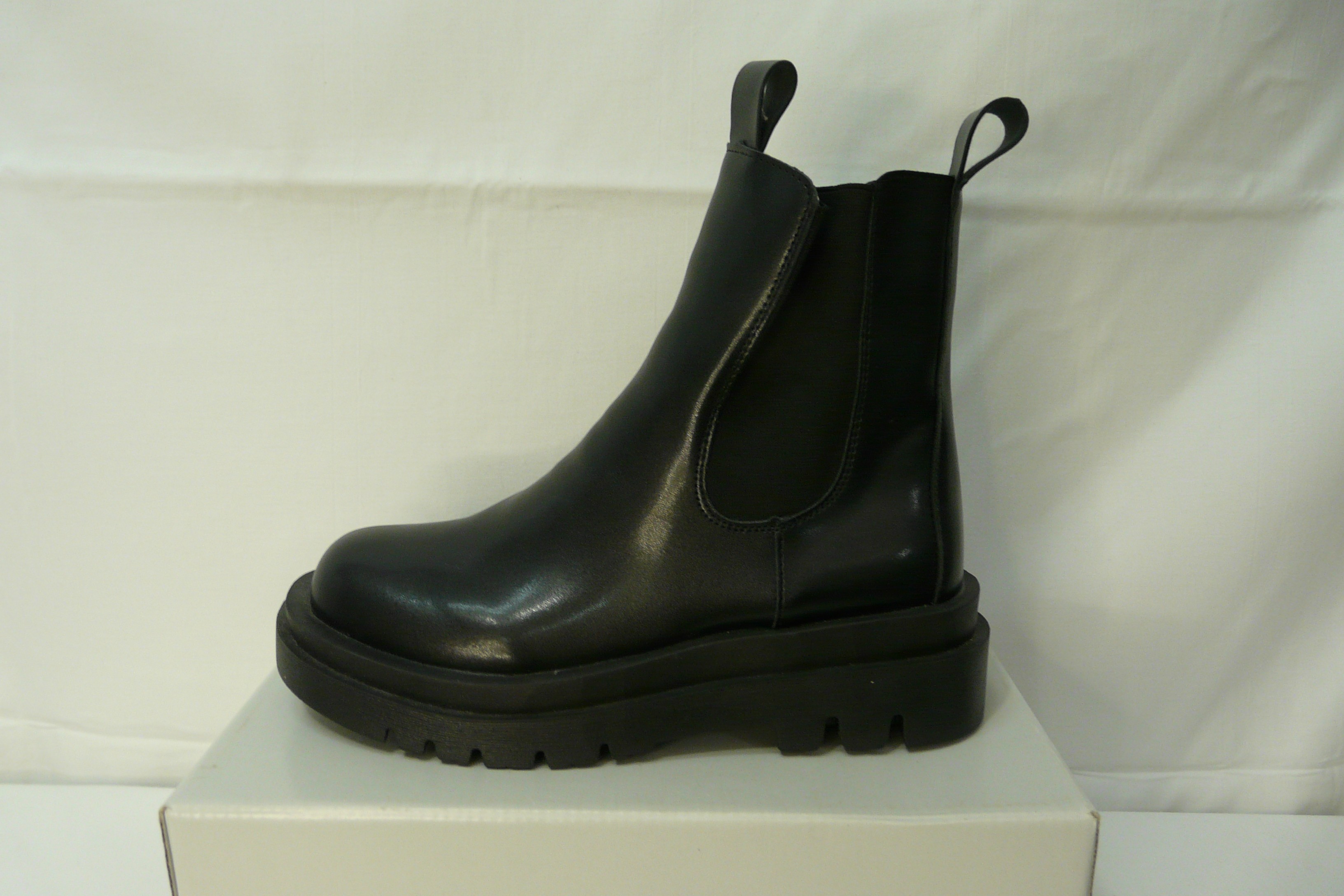C76 - Bottines en simili - Sans Marque - Pointure 39 - Photo 5