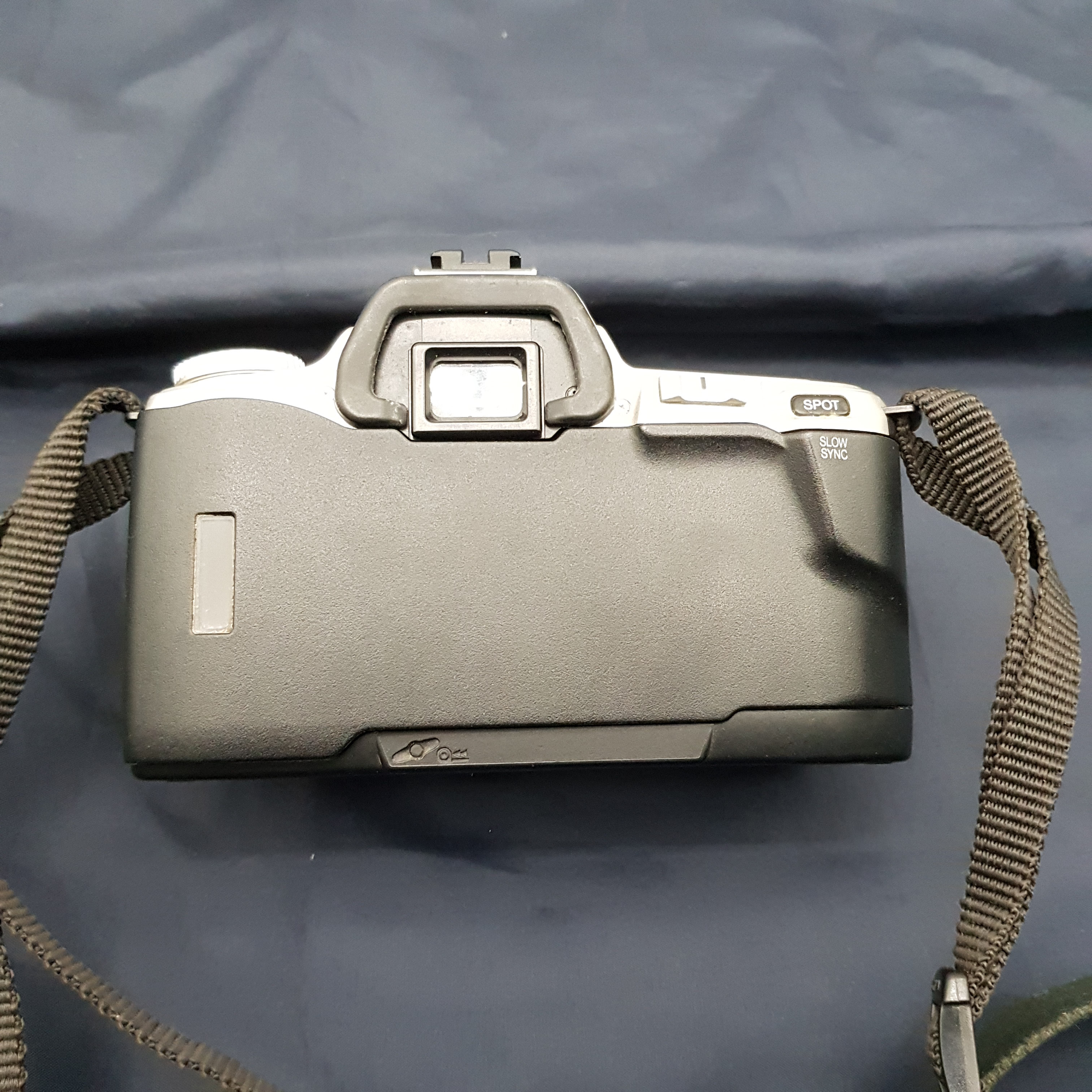 Appareil photo argentique - Minolta 404si Dynax - Bon état - Photo 3