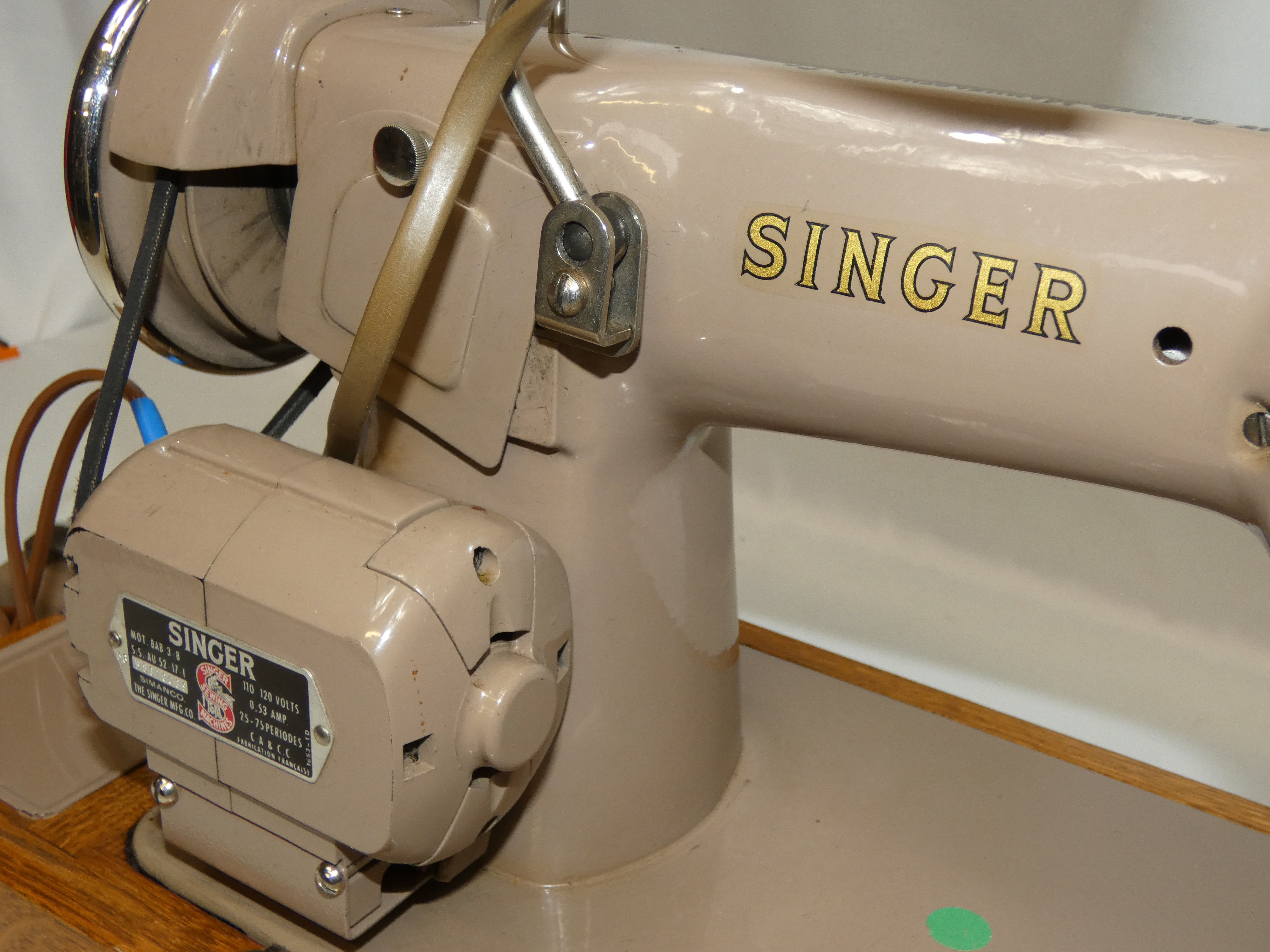 Voir photo 11 de Ancienne machine à coudre SINGER France 15B Simanco Ancienne machine à coudre SINGER France 15B Simanco Très bon état - Vue 11 -