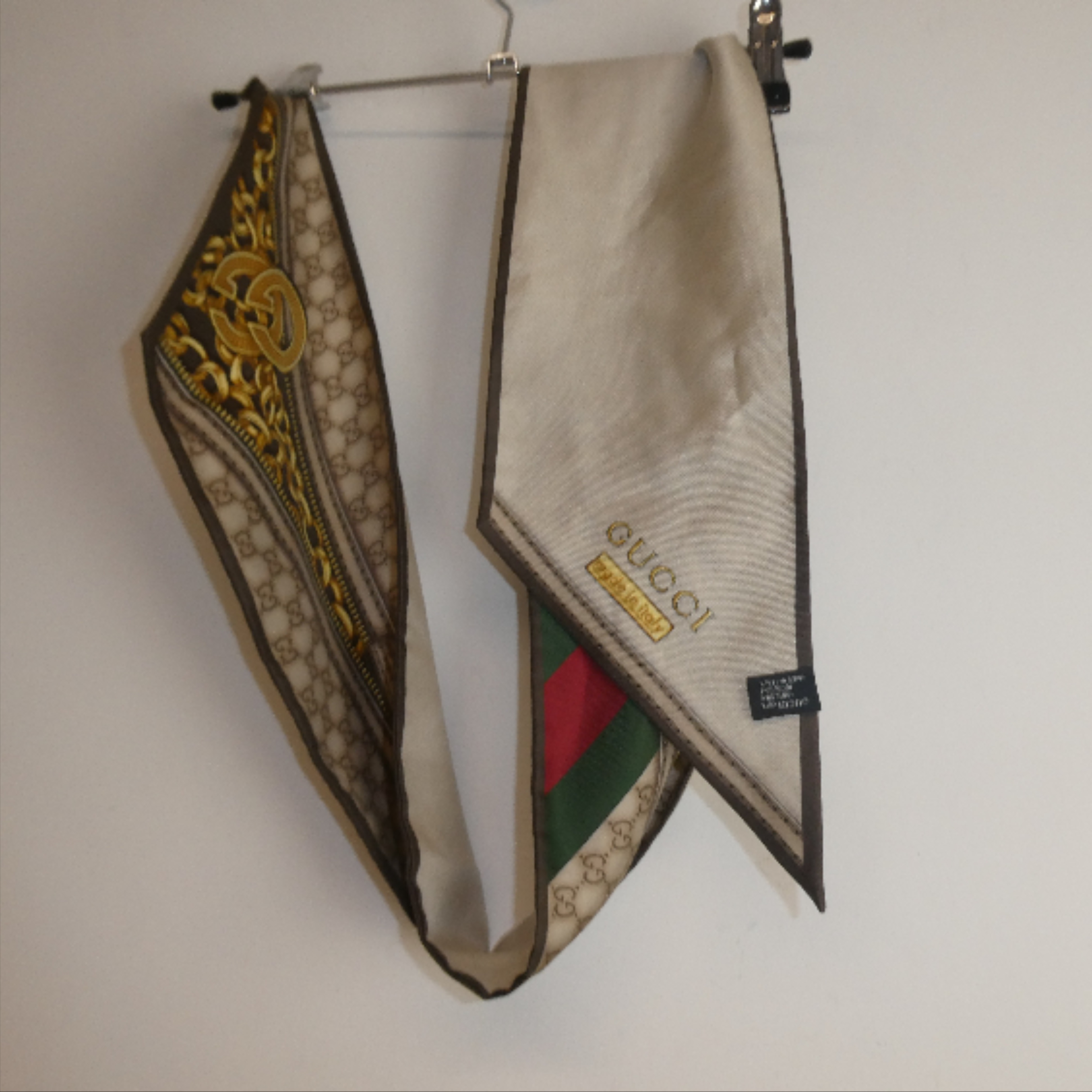 Gucci - Foulard en soie - Photo 2