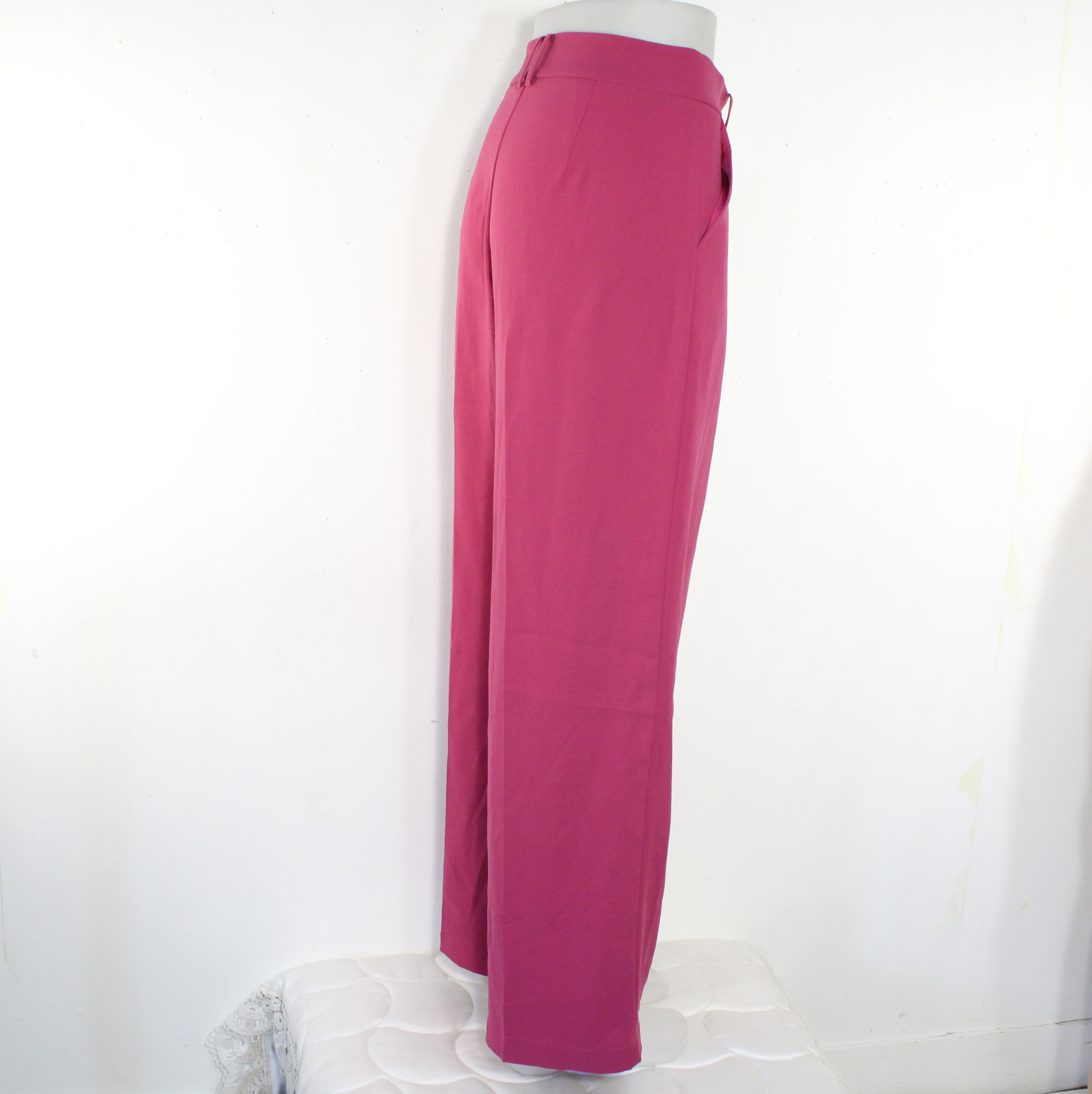 Voir photo 3 de Pantalon Femme Magenta ETAM Taille S Pantalon Femme Magenta ETAM Taille S Très bon état - Vue 3 -