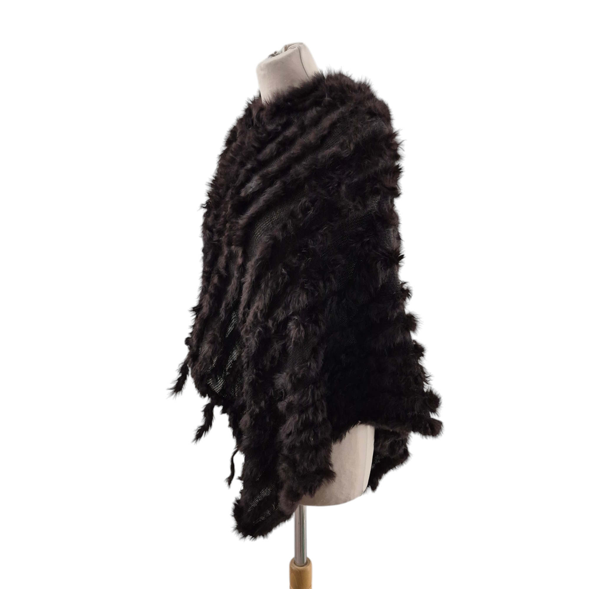Poncho neuf en fourrure de lapin - TU Comme neuf - Vue 3 - 