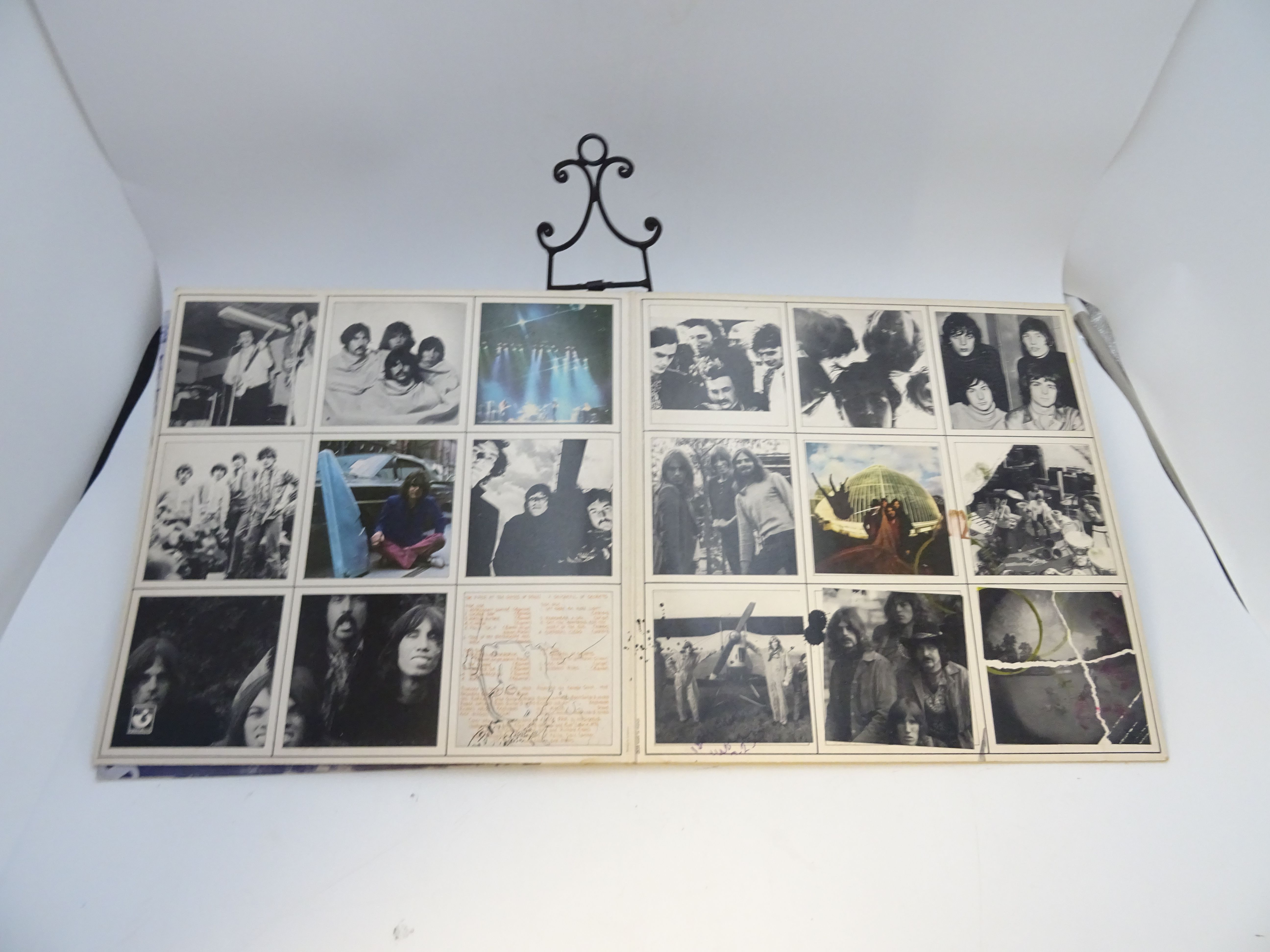 Voir photo 4 de Album vinyle 33T Pink Floyd "The Piper at The Gates of Dawn" Album vinyle 33T Pink Floyd "The Piper at The Gates of Dawn" Bon état - Vue 4 -