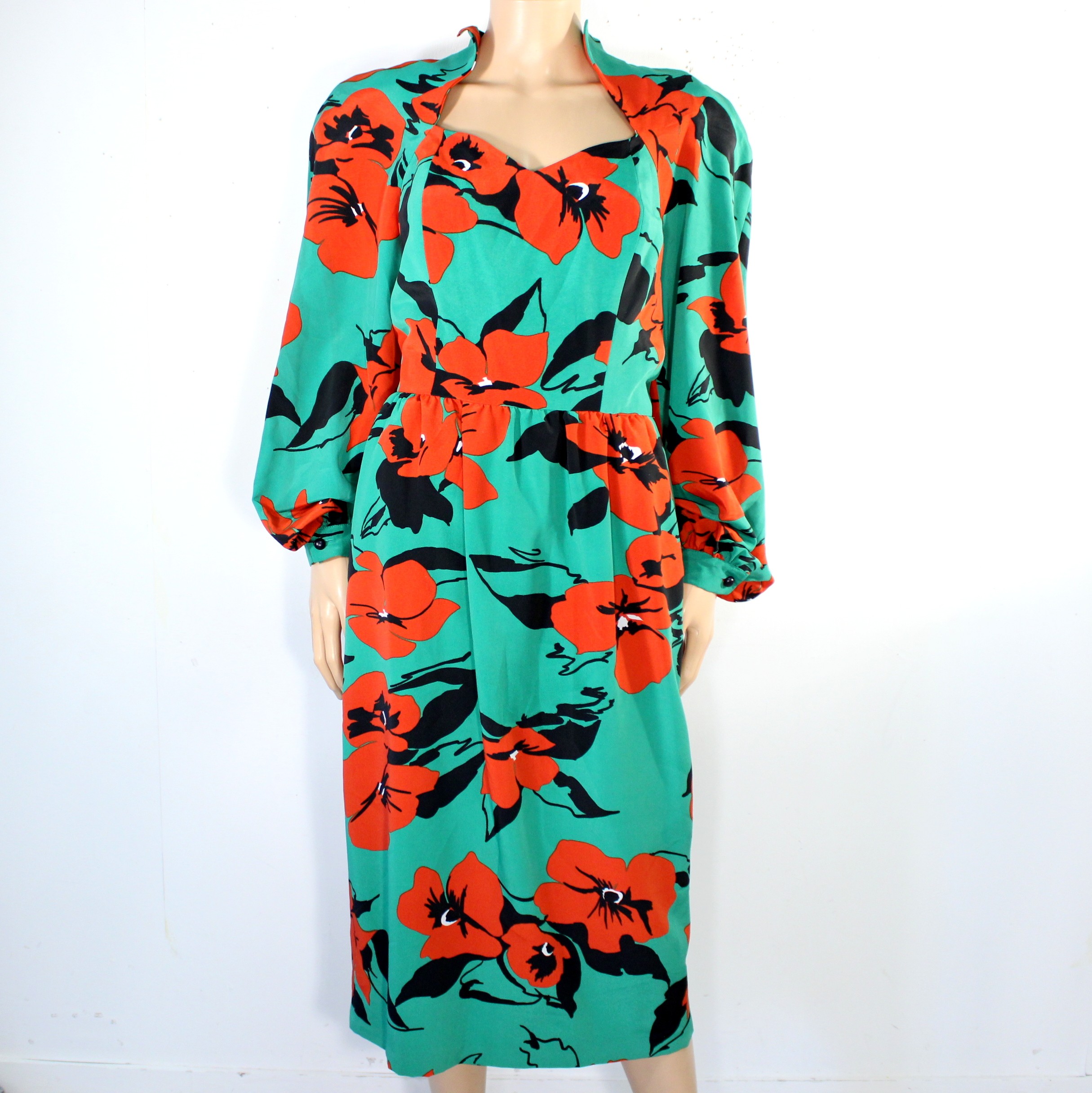 Robe Vintage & Fleurs Rouge CREATION GEORGES KAY PARIS Taille Estime 38 - Label Emmaus - Modalova