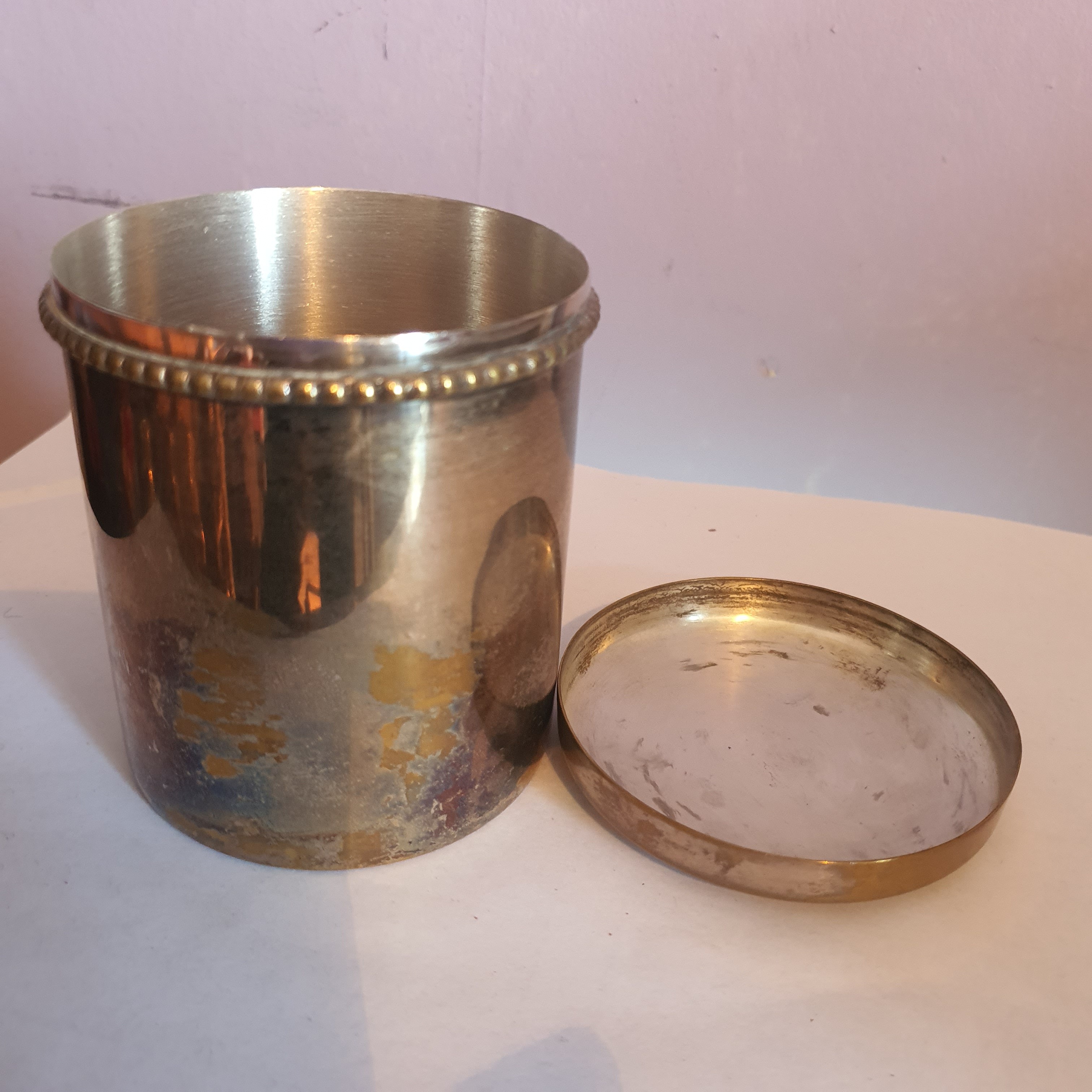 Boite à tabac Weinberg. Bon état - Vue 3 - 