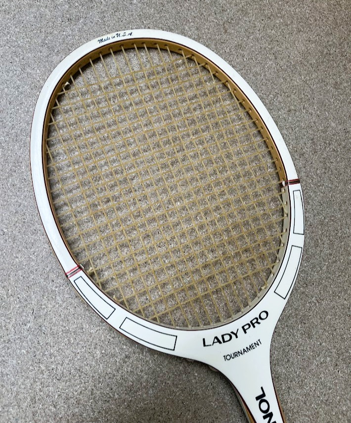 Raquette de tennis Rossignol vintage "Lady Pro Tournament" Bon état - Vue 5 - 