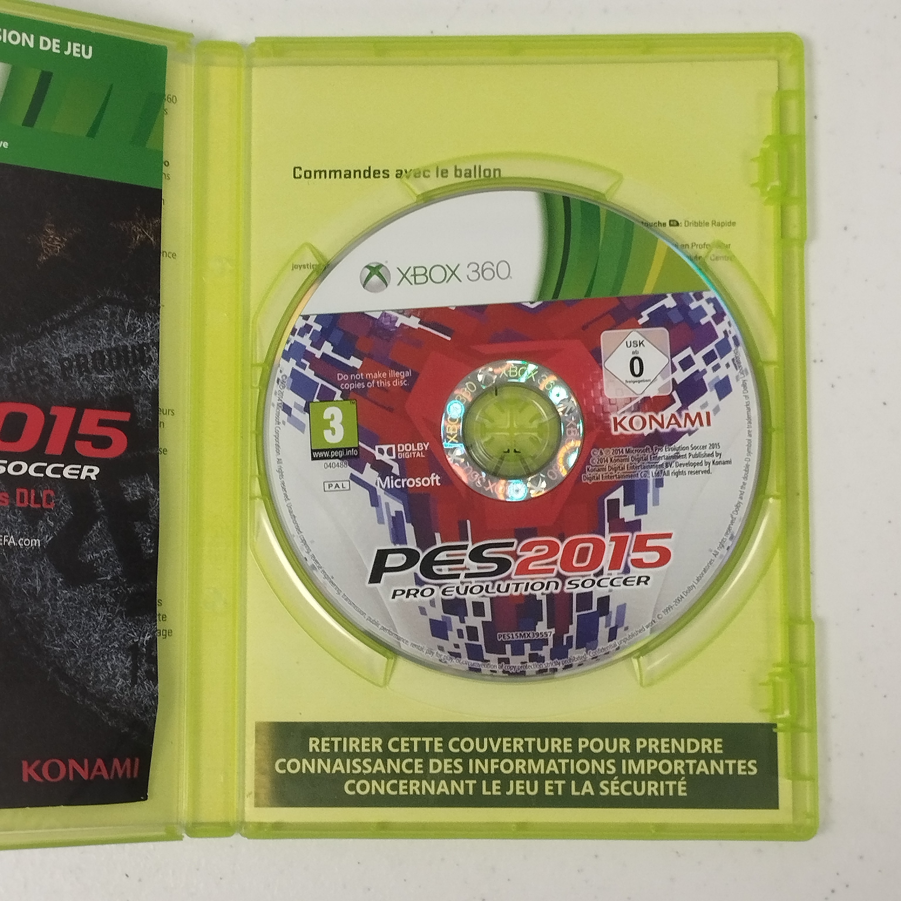 Voir photo 6 de Lot de 3 jeux XBOX 360 : Les Sims 3 /PES 2015 / Skate 3 Lot de 3 jeux XBOX 360 : Les Sims 3 /PES 2015 / Skate 3 Bon état - Vue 6 -
