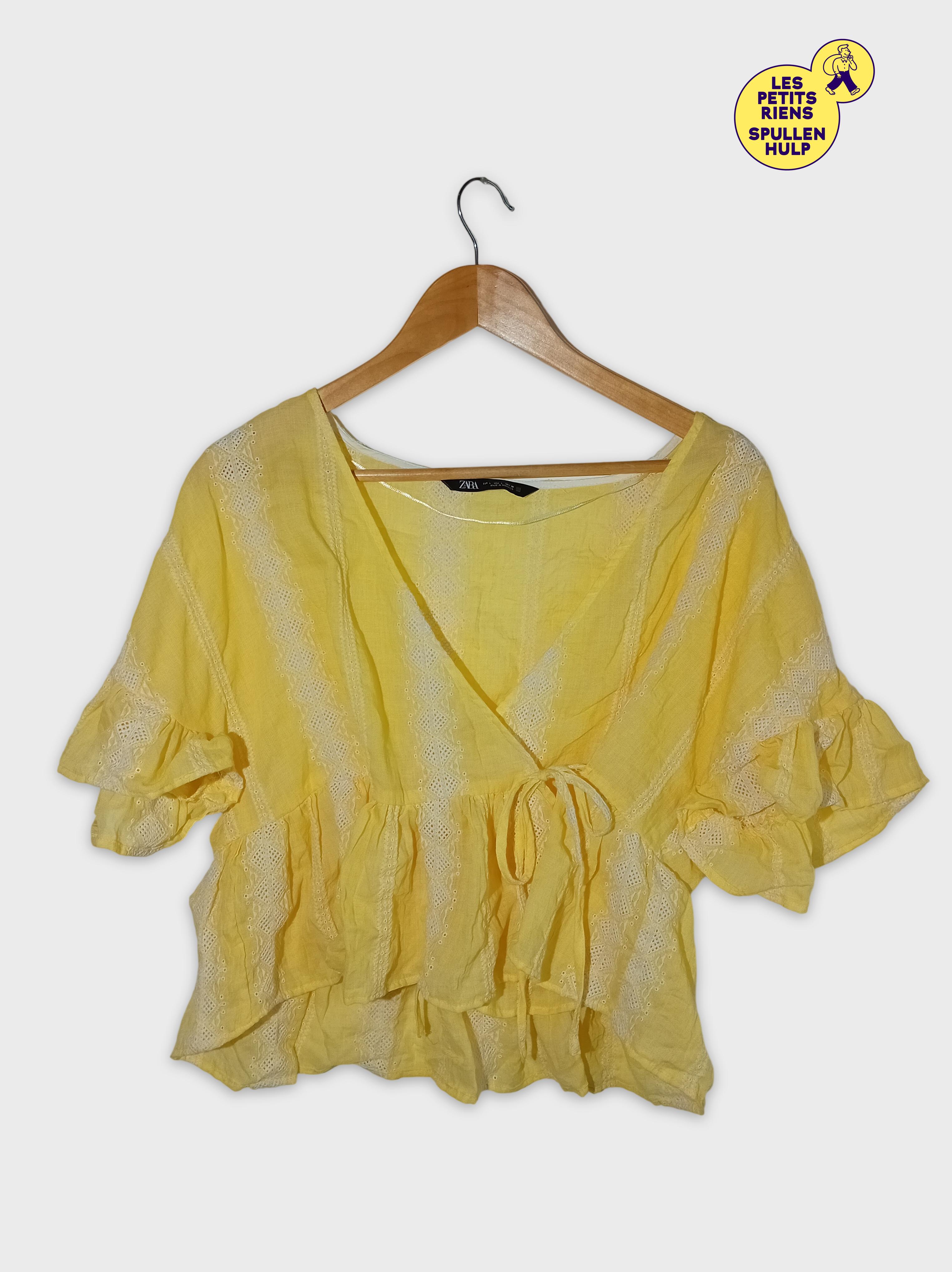 Voir photo 2 de Chemisier Femme Zara Jaune Clair Coton Brodé Volants Taille L (T4833) Chemisier Femme Zara Jaune Clair Coton Brodé Volants Taille L (T4833) Très bon état - Vue 2 -