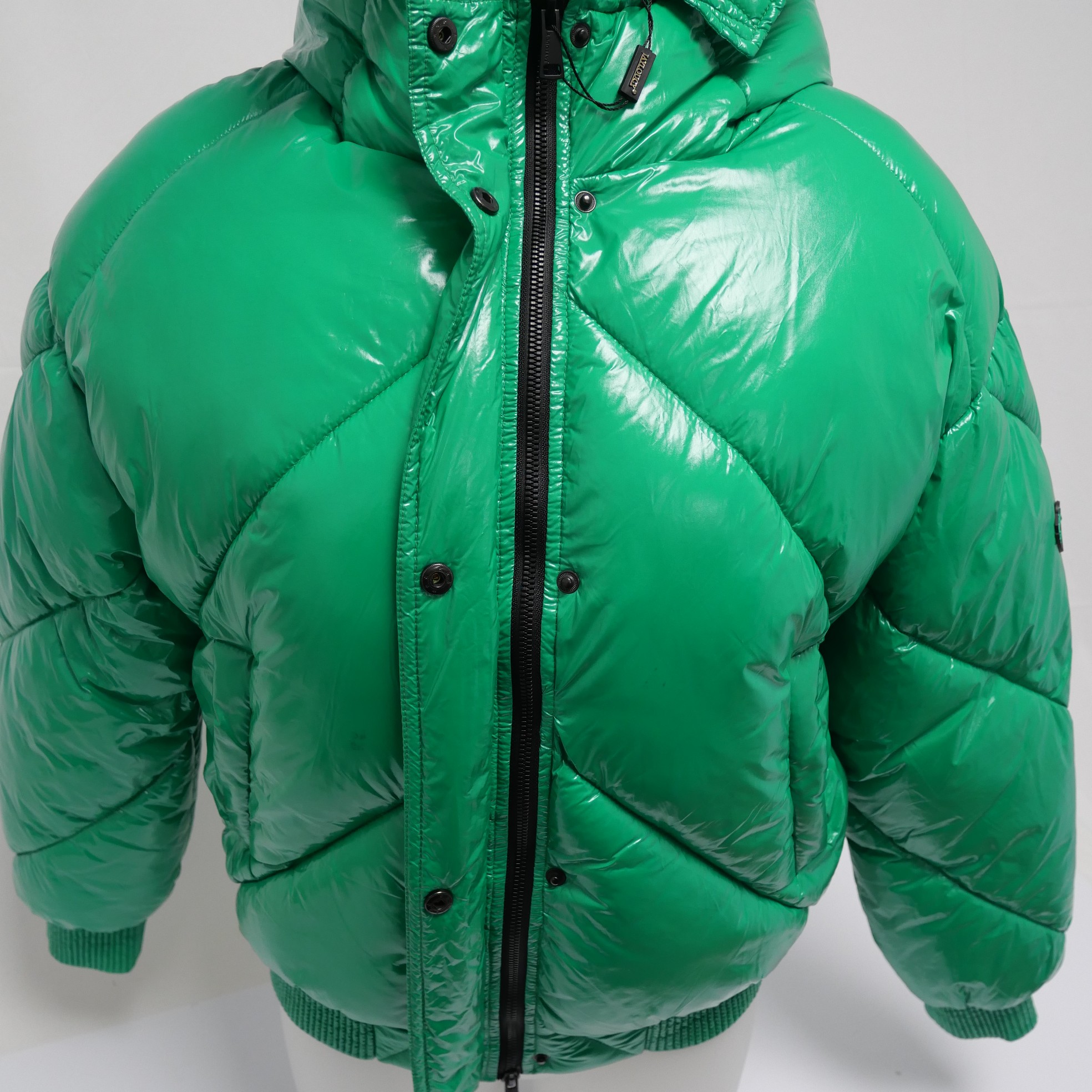 Voir photo 3 de Doudoune femme déperlante à capuche vert JAYLOUCY Doudoune femme déperlante à capuche vert JAYLOUCY Comme neuf - Vue 3 -