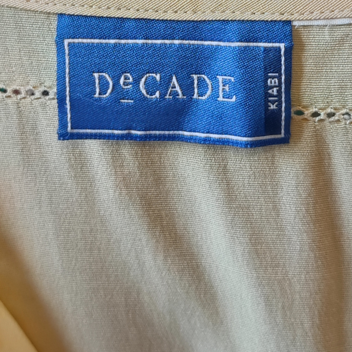 Voir photo 3 de KIABI DECADE - Blouse jaune - XL - Femme KIABI DECADE - Blouse jaune - XL - Femme - Vue 3 -