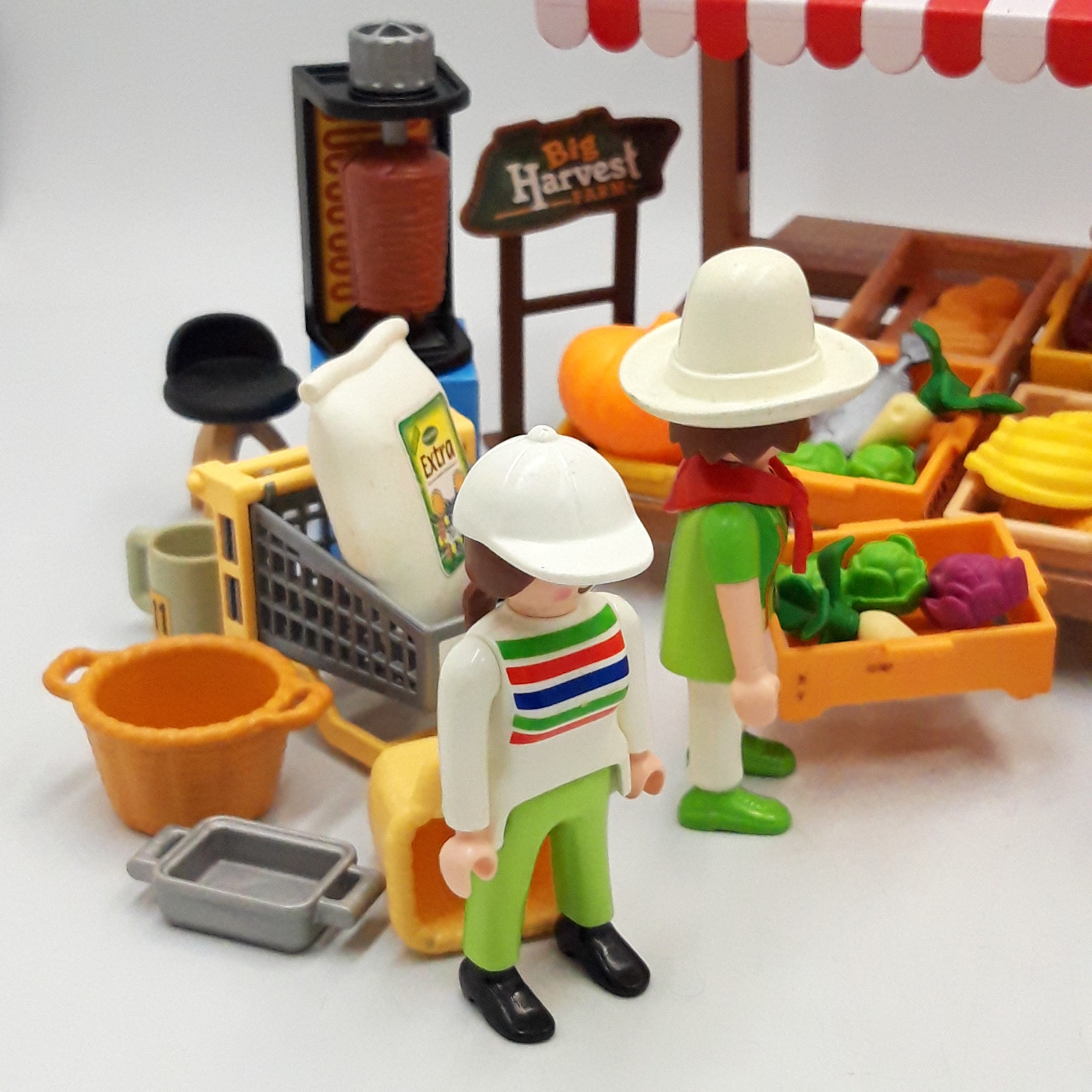 Playmobil référence 6121, 'Marchand avec stand de légumes' 64 pièces - Bon état - Photo 4