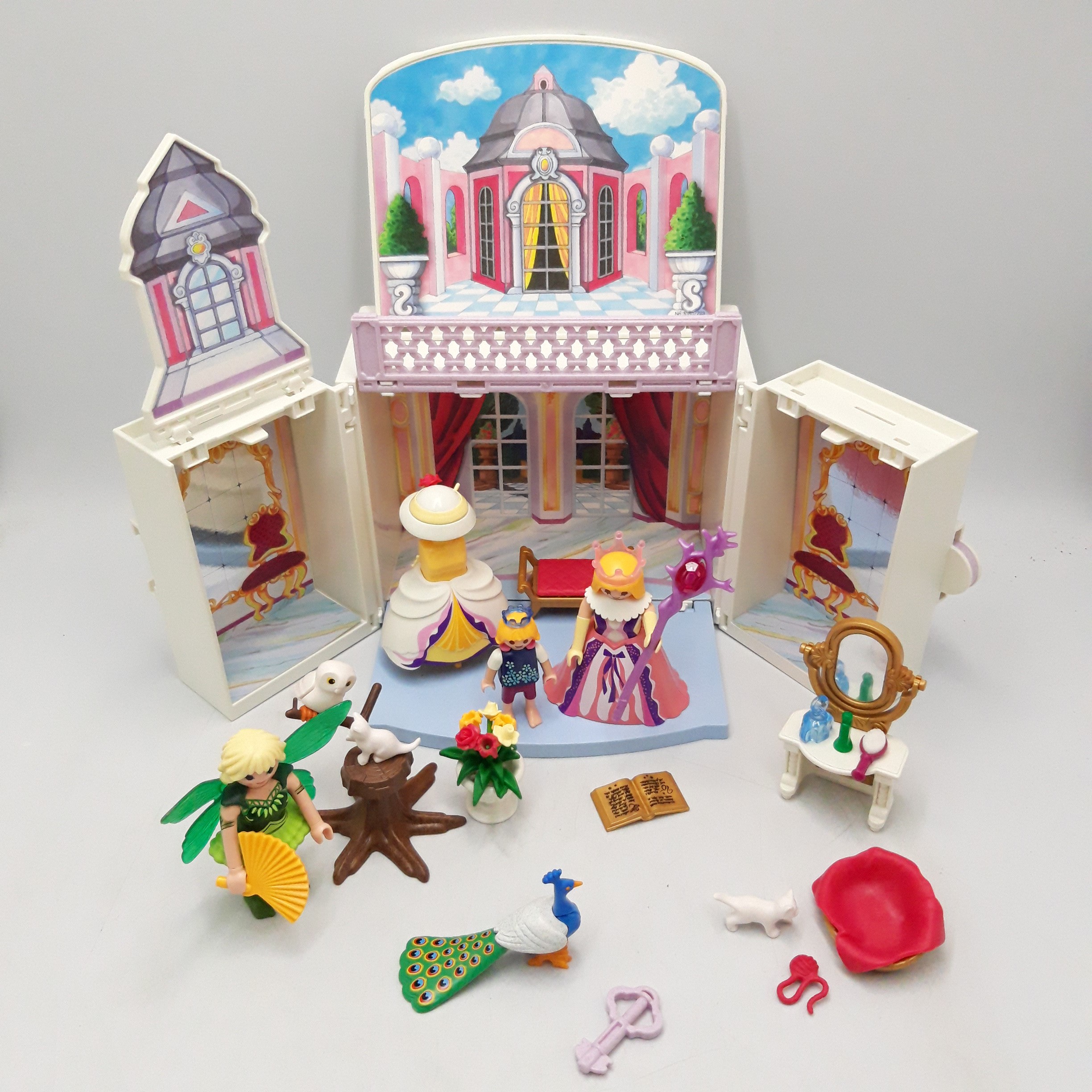 Playmobil 'Château princesse pliable' référence 5419, 21 pièces - Bon état - Photo 3