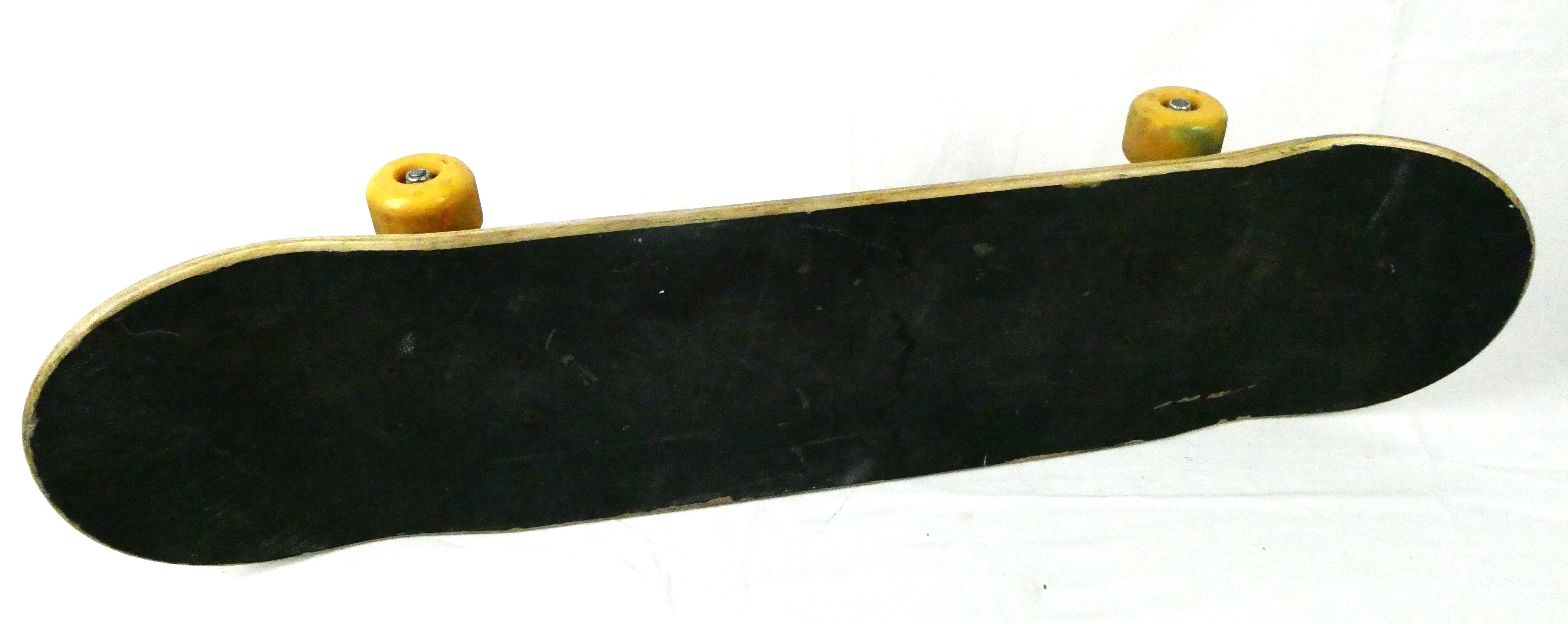 Skateboard - Decathlon  Bon état -  reconditionné disponible sur Label Emmaüs
