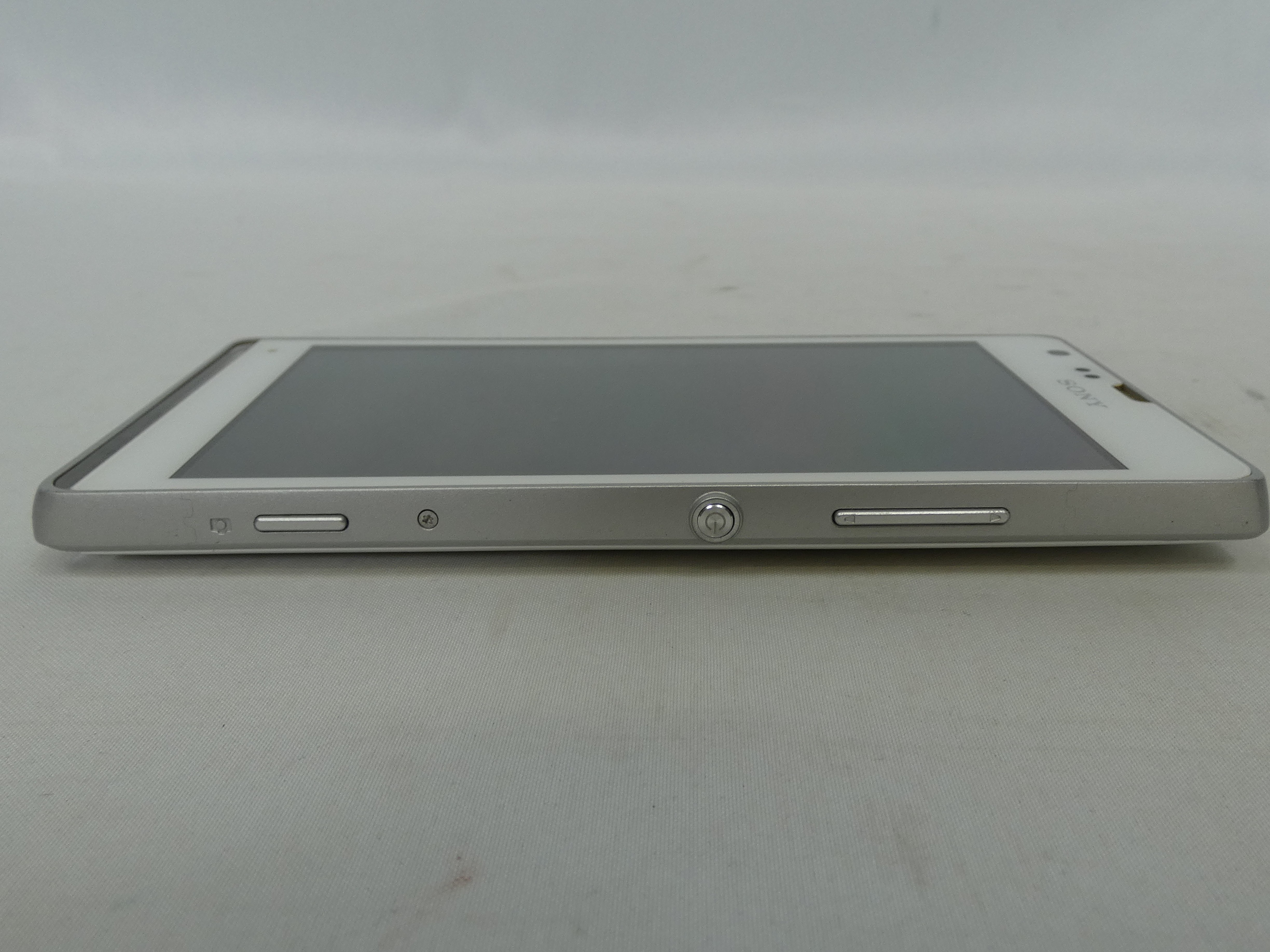 Smartphone SONY XPERIA Model C5303 - Photo 10