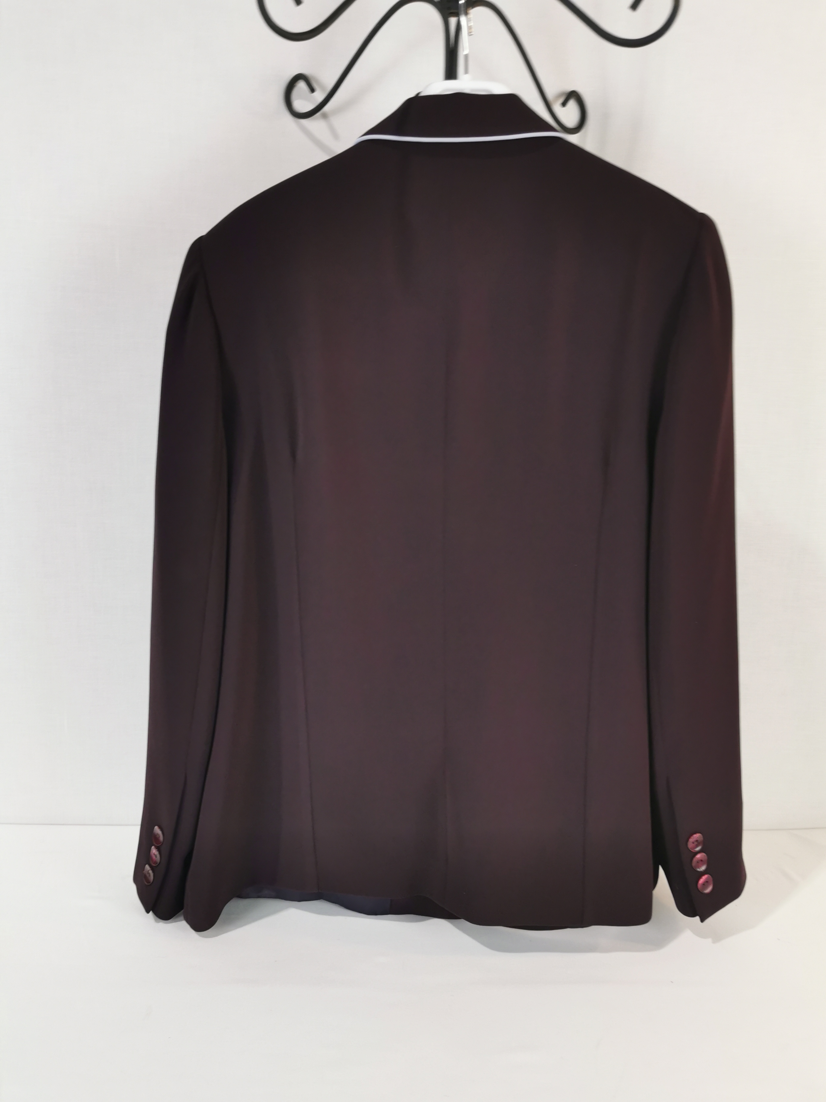 Voir photo 6 de Veste femme légère violette - Aspect Création - taille 46 Veste femme légère violette - Aspect Création - taille 46 Très bon état - Vue 6 -