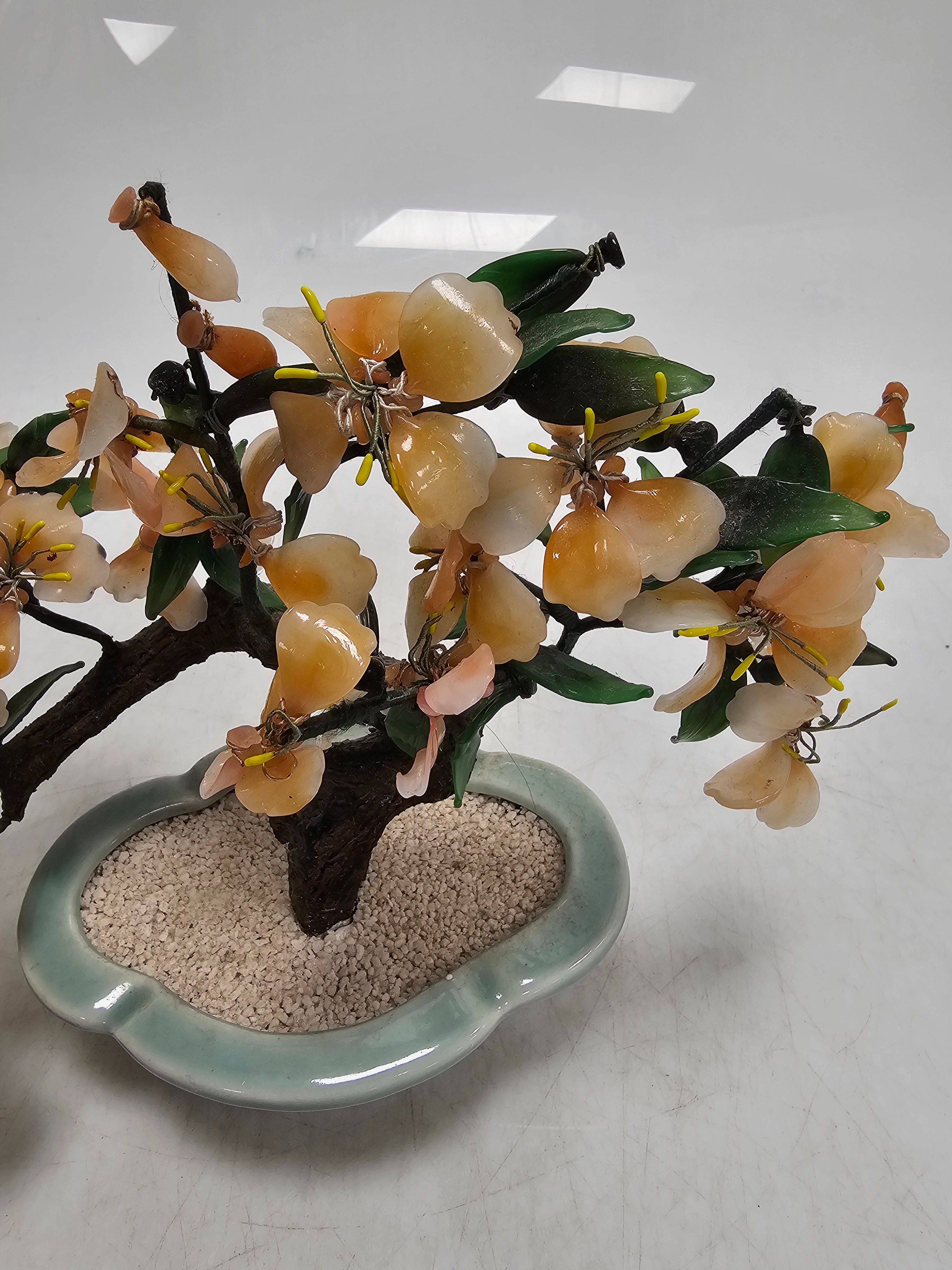 Bonsaï en verre vintage. Plante artificielle à fleurs rose pêche, Faux bonsaï décor oriental asiatique - Photo 2