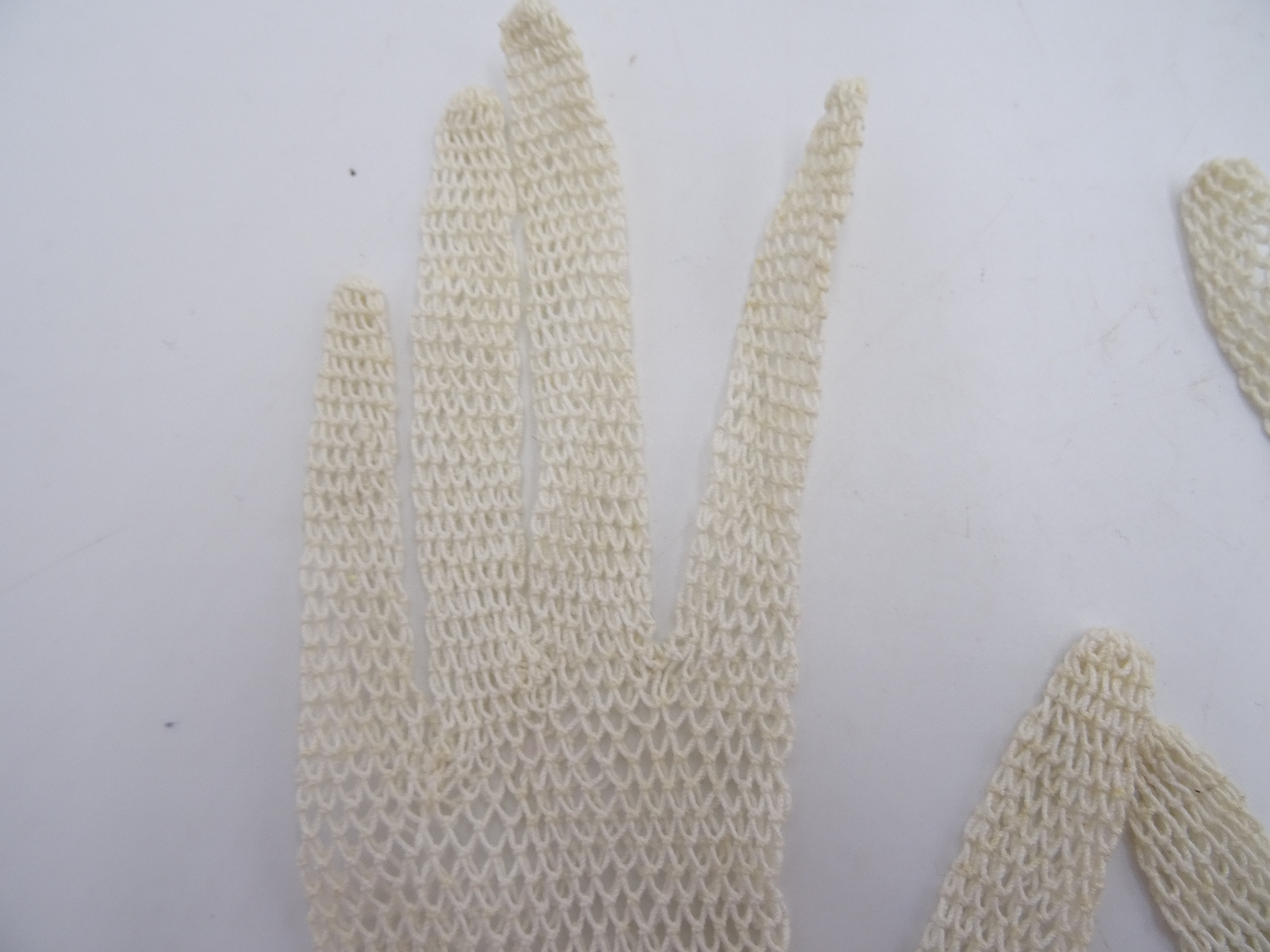 Voir photo 2 de Gant crochet adulte 26 cm Gant crochet adulte 26 cm Très bon état - Vue 2 -