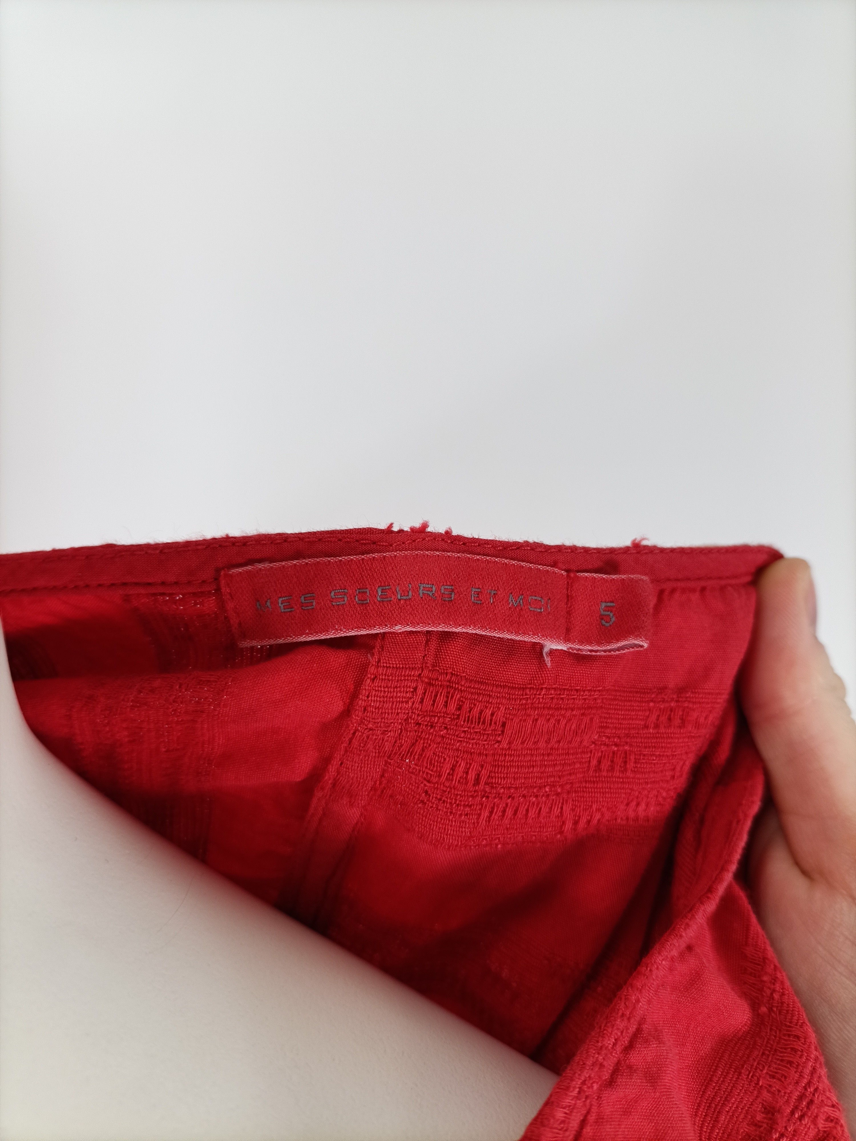 Robe rouge sans manches coton texturé fermeture dos - Mes sœurs et moi Très bon état - Vue 5 - 