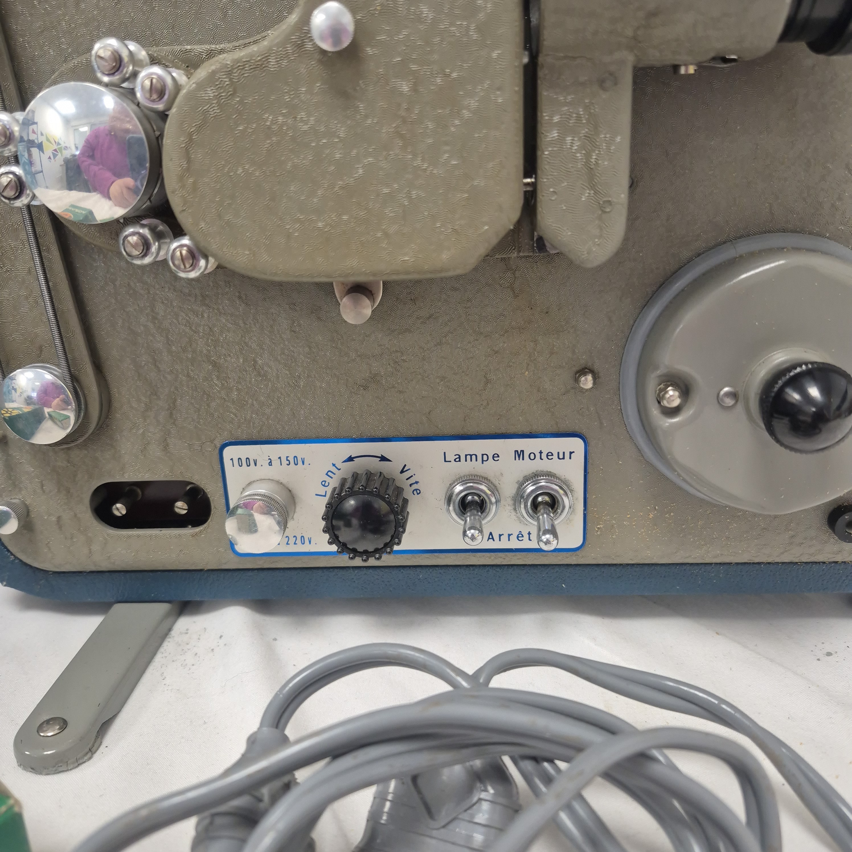 Ancien projecteur de film super 8 - Très bon état - Photo 2