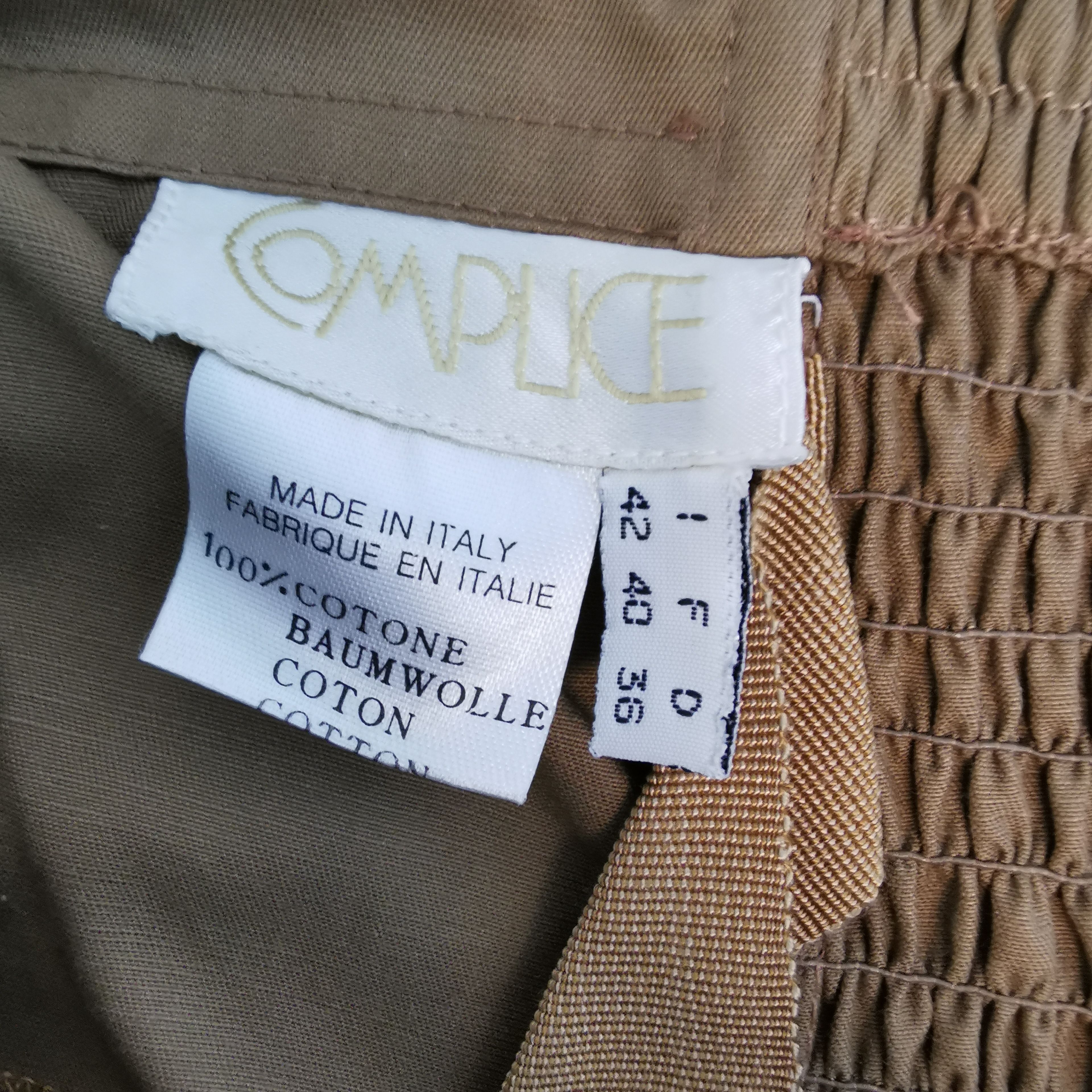 Voir photo 4 de Jupe 100% coton - Complice Made in Italy - Taille 36 (estimé) Jupe 100% coton - Complice Made in Italy - Taille 36 (estimé) Très bon état - Vue 4 -