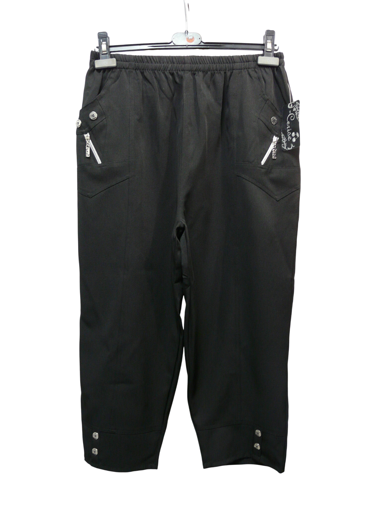 BF340 - Pantacourt décontracté - Cerise - Taille 2 (M) Comme neuf -  reconditionné disponible sur Label Emmaüs