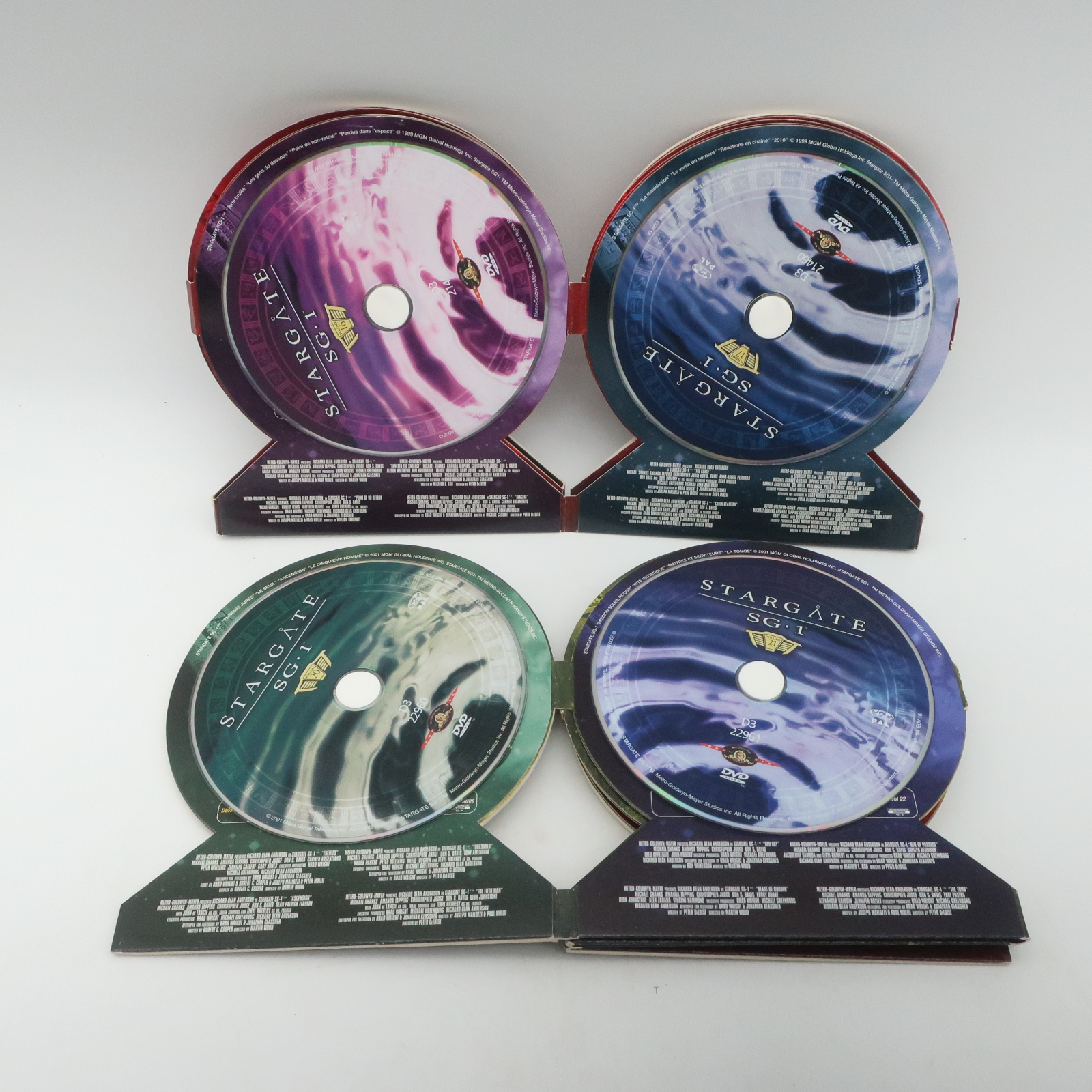Ensemble de 28 DVD " Stargate SG-1 " MGM Très bon état - Vue 19 - 