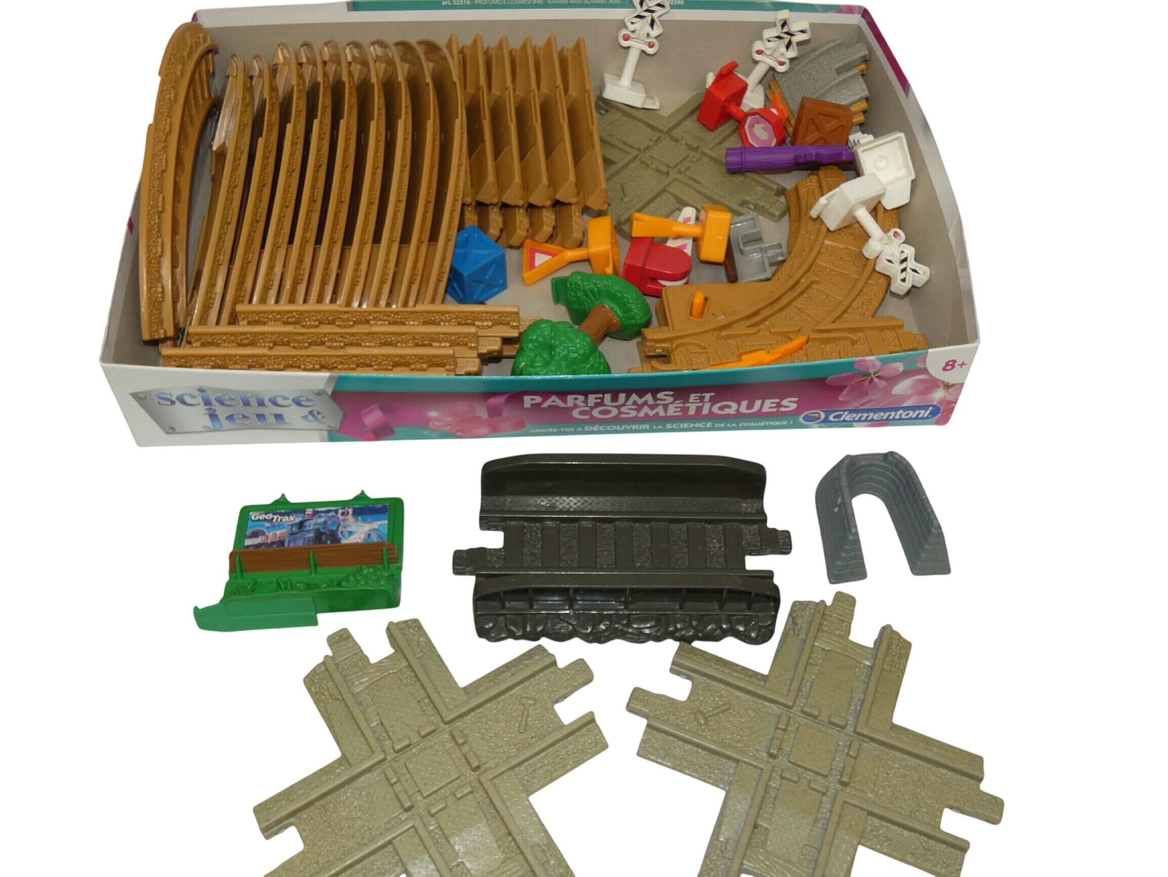 Circuit Geotrax train de chez FISHER PRICE (pour pièces) Bon état -  reconditionné disponible sur Label Emmaüs