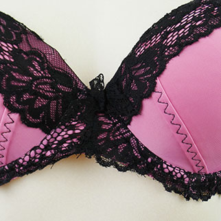 Soutien gorge rose et noir avec armatures à dentelle fleurs - Femme - 95B  - Photo 2