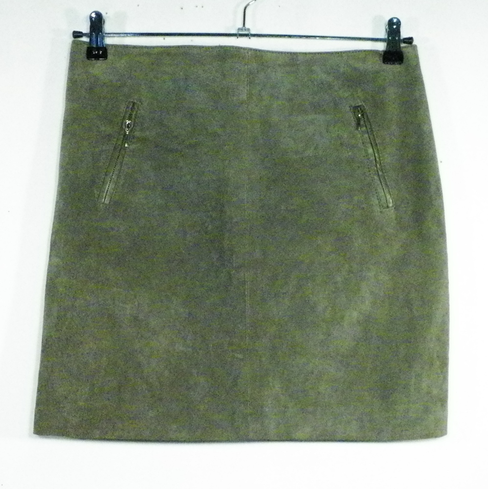 Jupe En Cuir Gris GRAIN DE MALICE T 38. Bon état -  reconditionné disponible sur Label Emmaüs