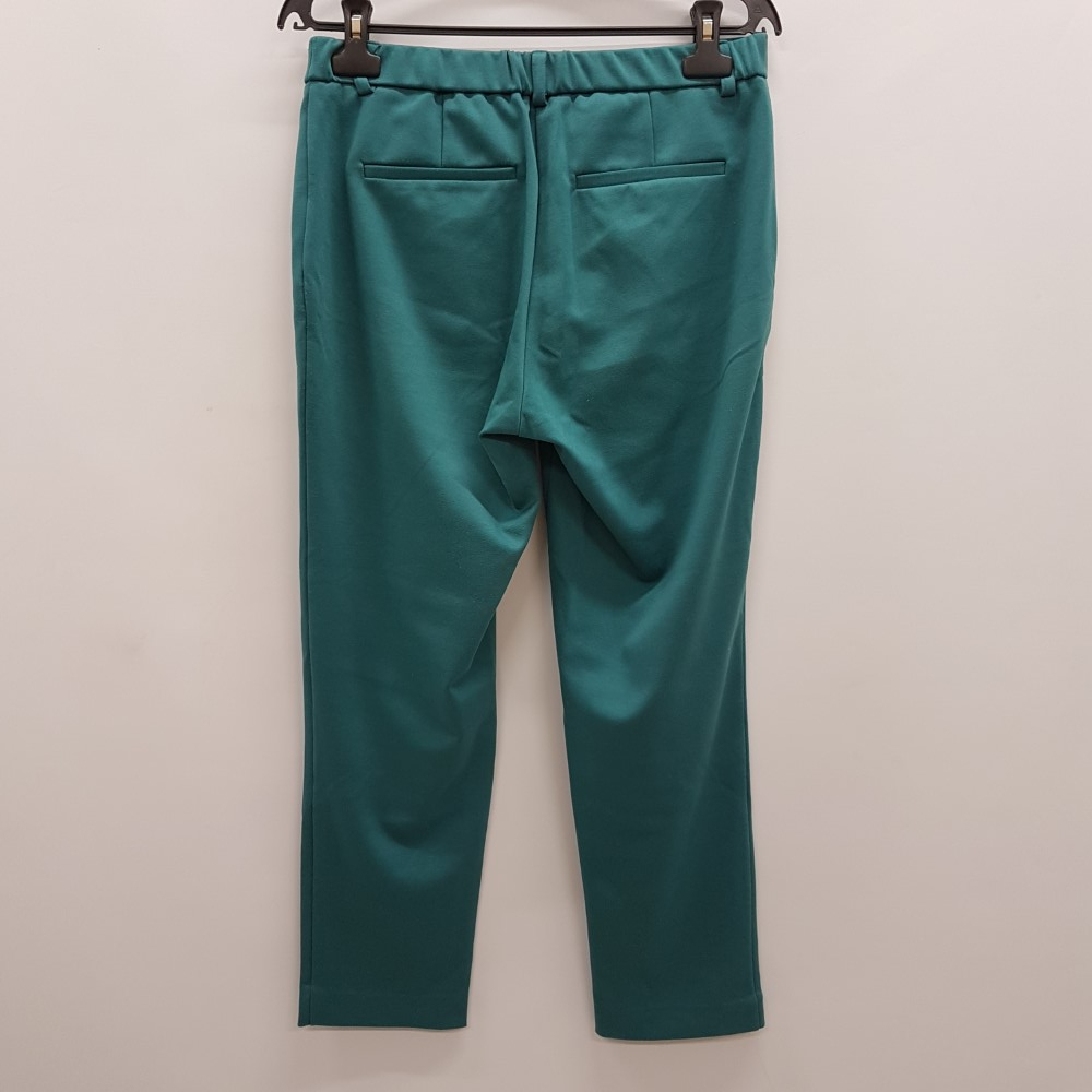 Voir photo 2 de Pantalon vert émeraude - DAMART - taille 42 Pantalon vert émeraude - DAMART - taille 42 Très bon état - Vue 2 -