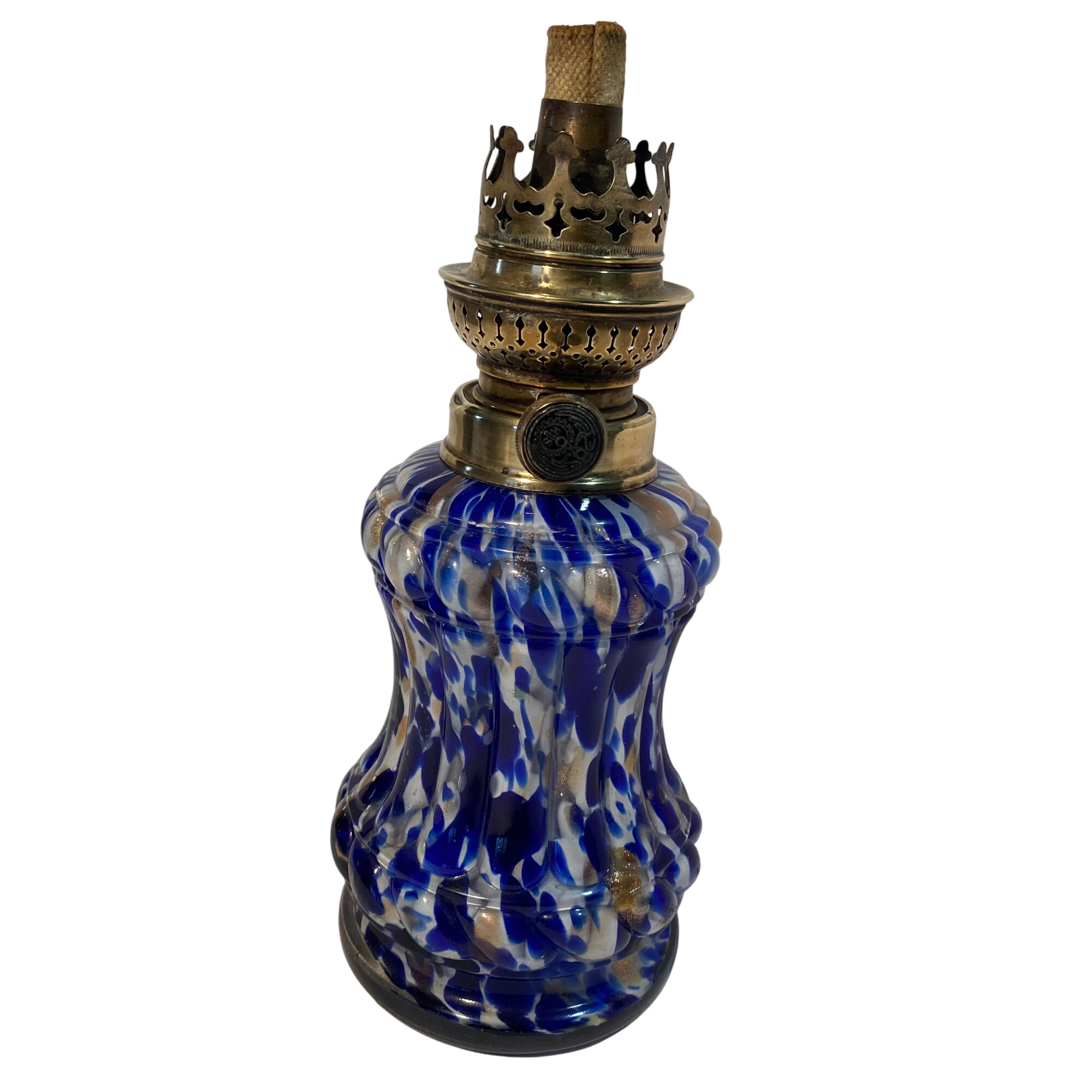 Lampe à pétrole Hugo Schneider Bon état -  reconditionné disponible sur Label Emmaüs
