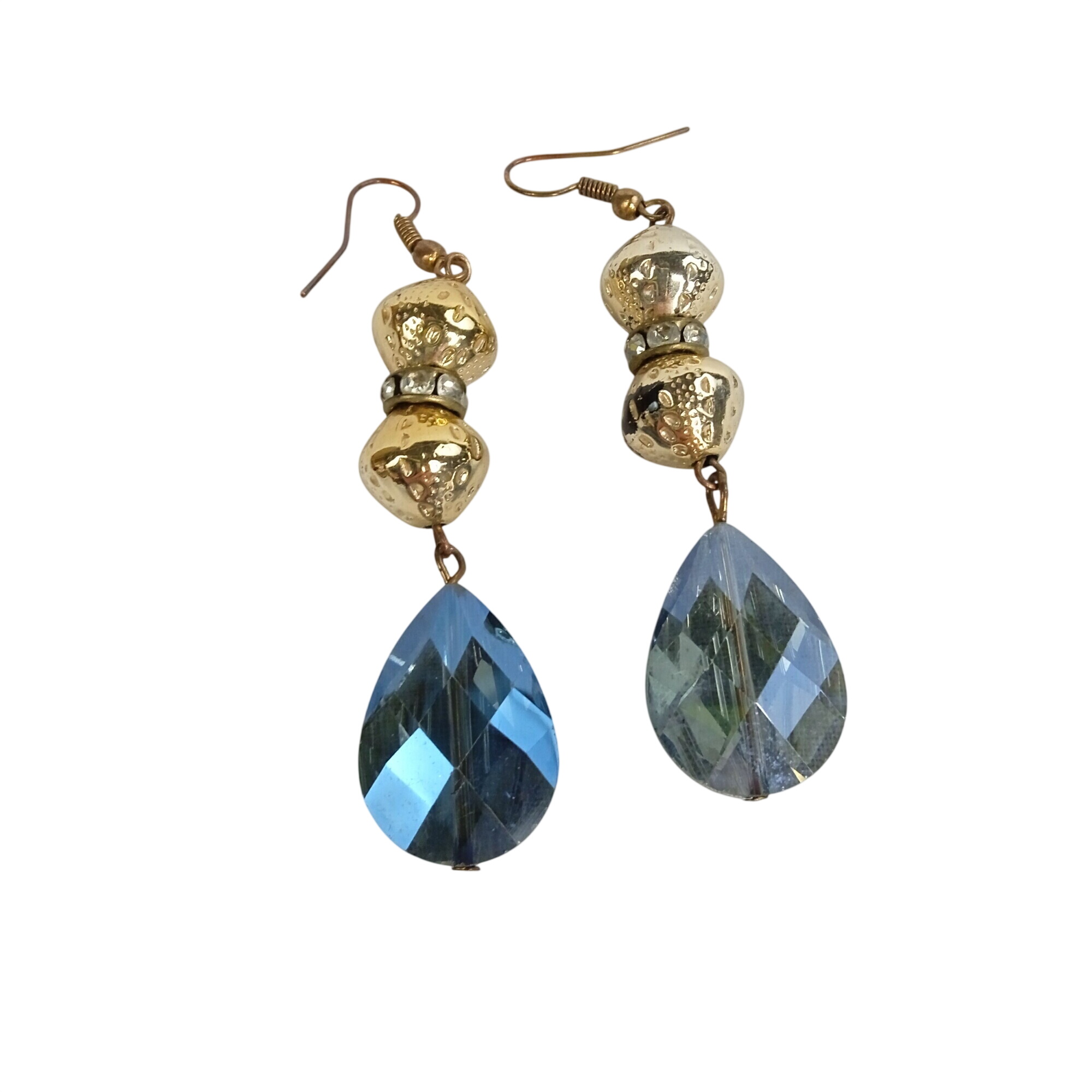 Boucles d'oreilles pendantes en forme de larme en cristal facetté bleu Bon état -  reconditionné disponible sur Label Emmaüs