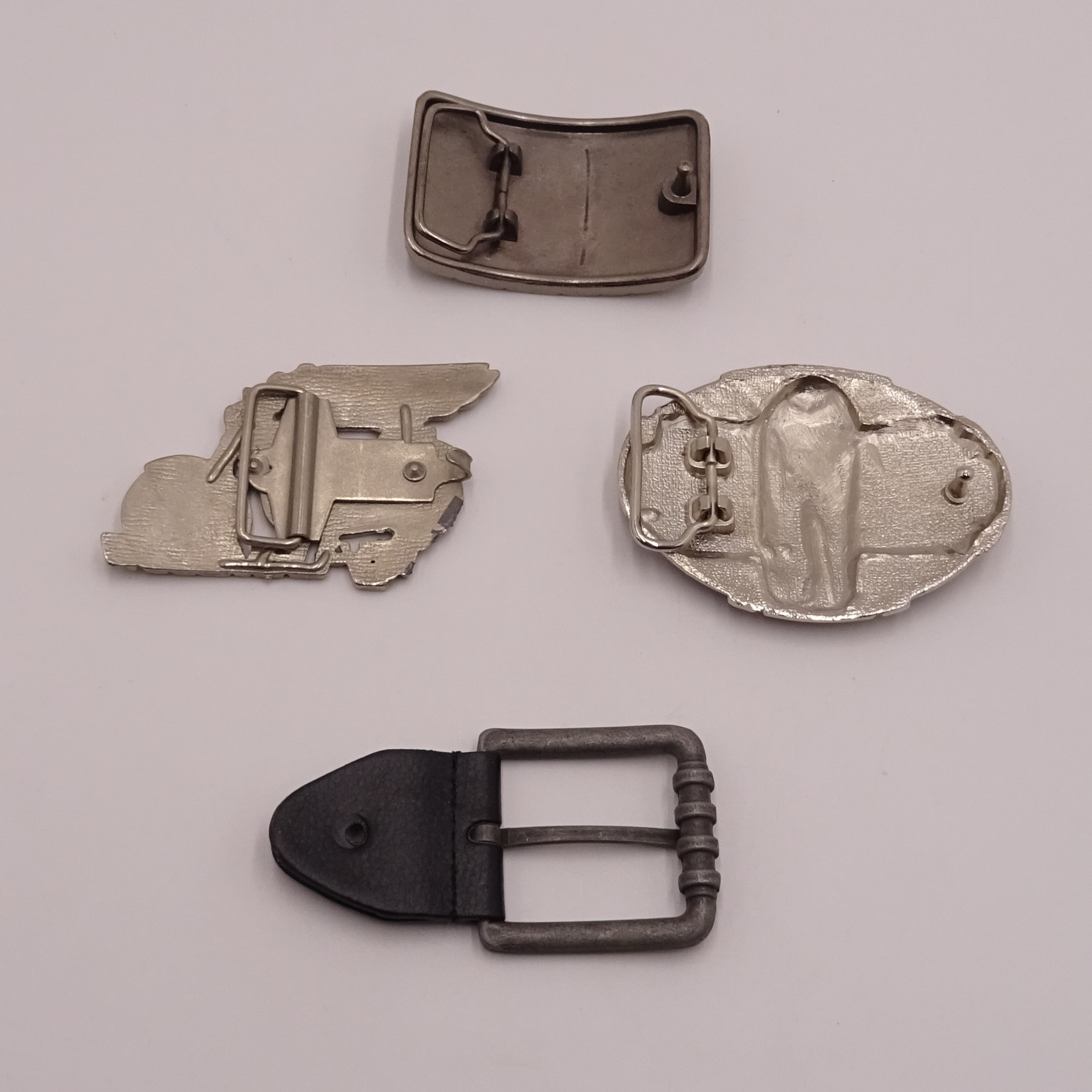 Voir photo 6 de Lot de 4 boucles de ceinture Lot de 4 boucles de ceinture - Vue 6 -