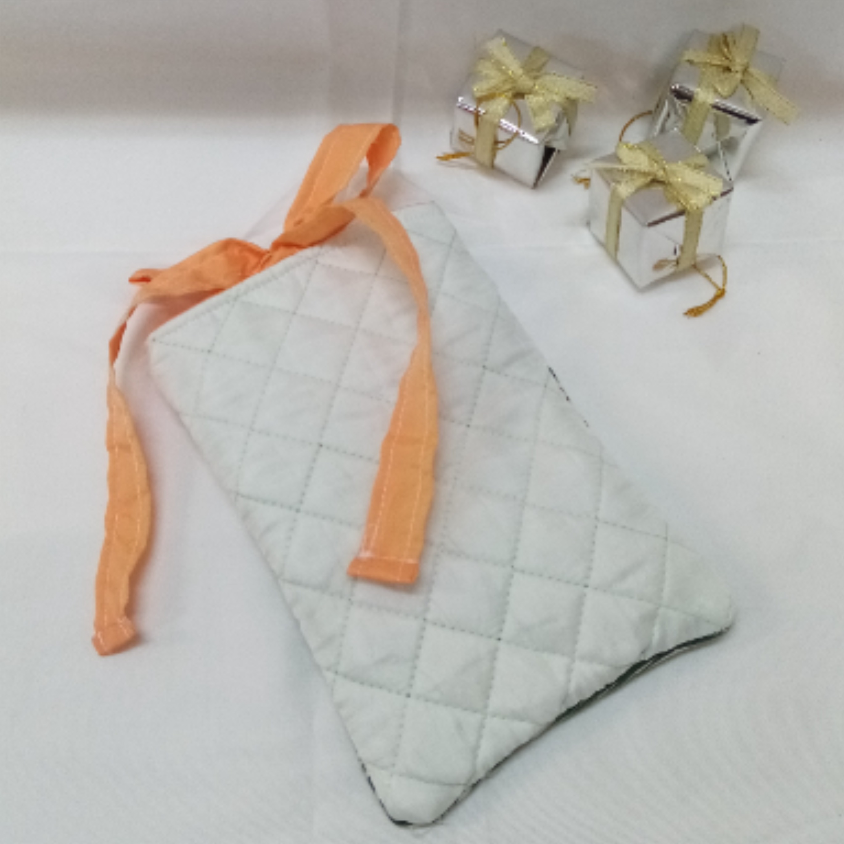Voir photo 2 de Pochette Liseuse - Petite Pochette Liseuse - Petite Comme neuf - Vue 2 -