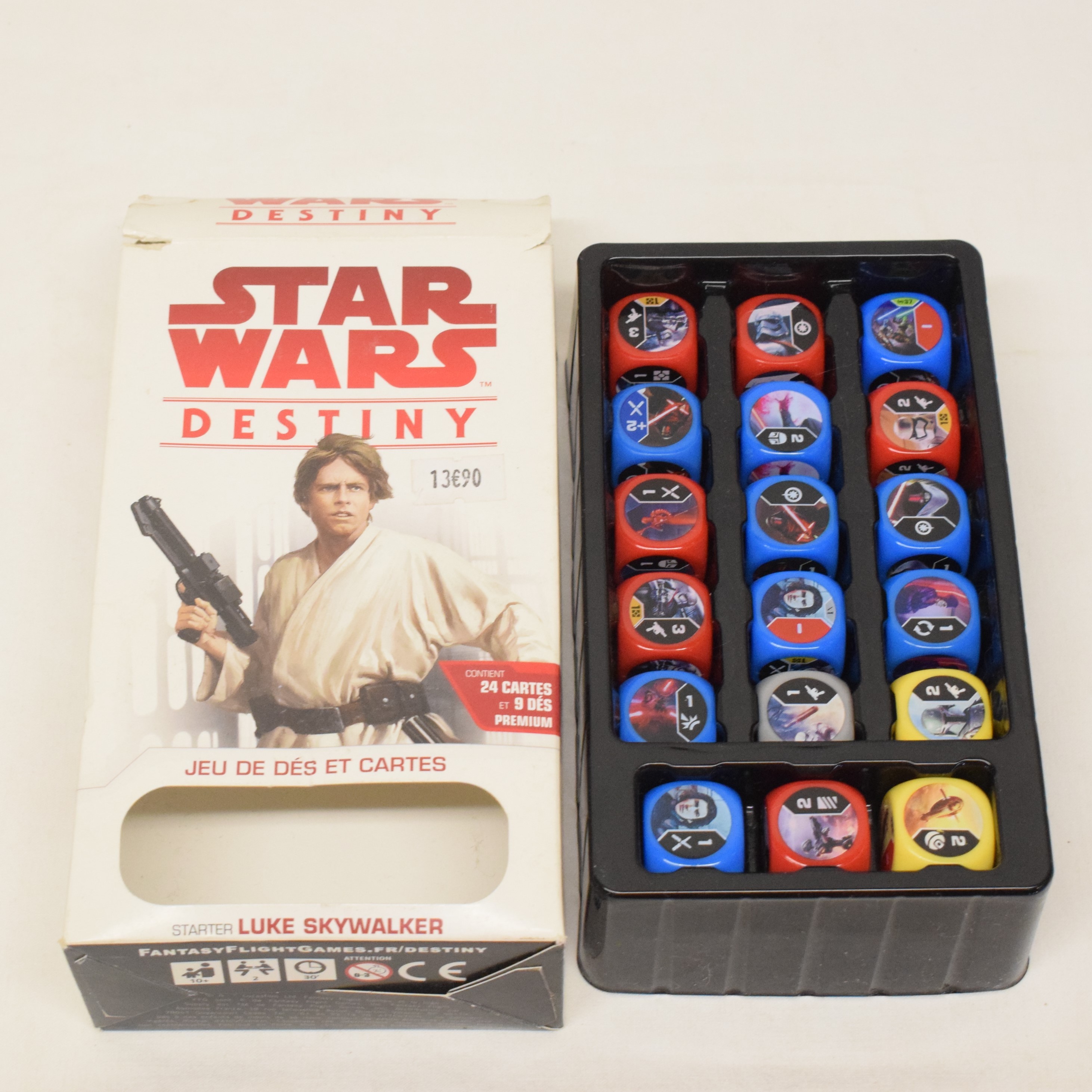 Lot Star War Destiny avec deux boites de 18 dés un étui de transport et 68 cartes de jeux État correct - Vue 2 - 
