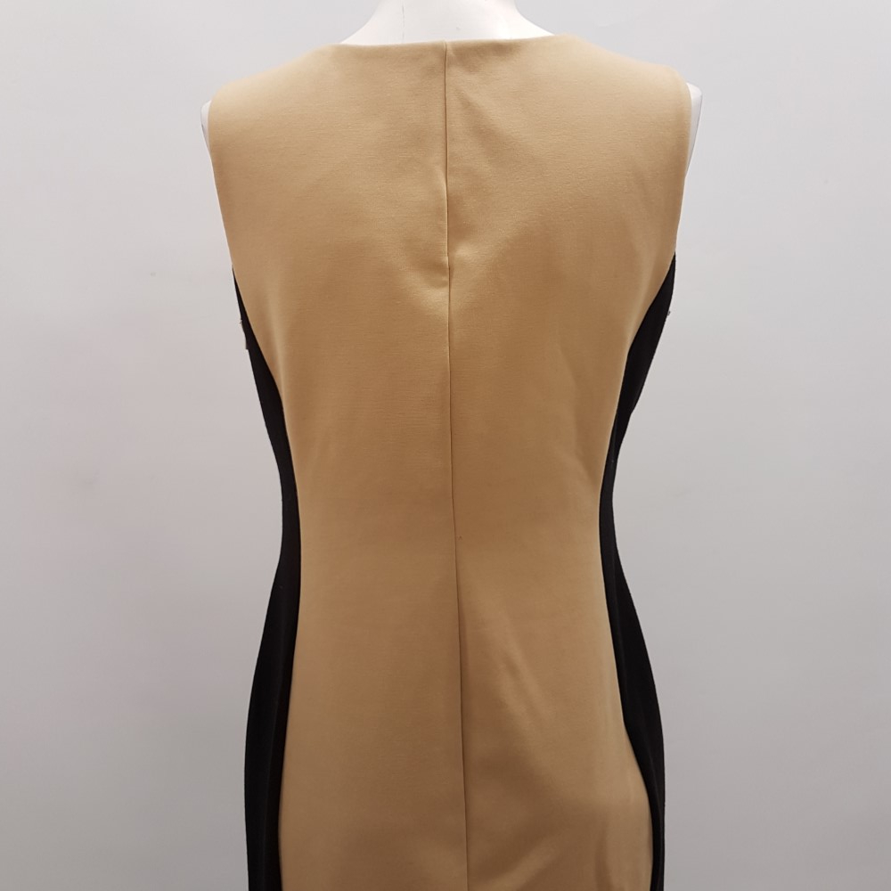 Robe beige et noire zippée - CALVIN KLEIN - Taille 38 estimée (Taille 6 indiquée) - Photo 7