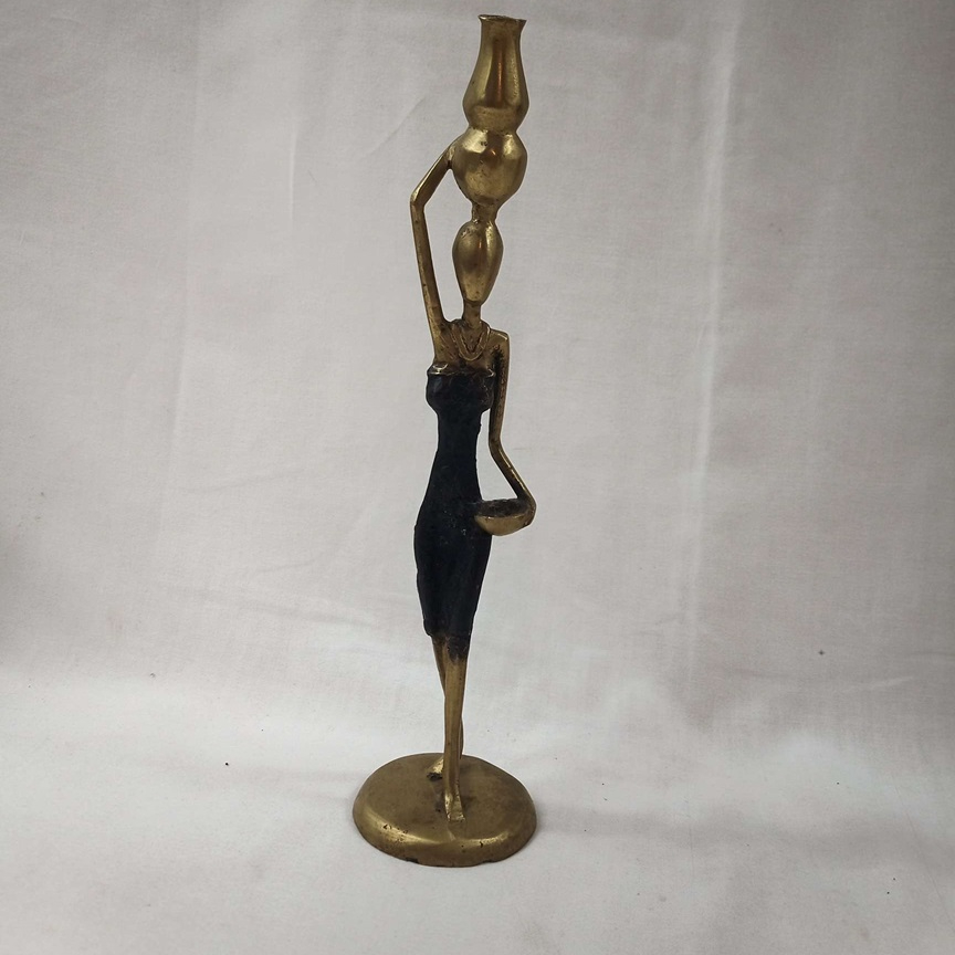 Statue de femme africaine en bronze. Très bon état - Vue 5 - 