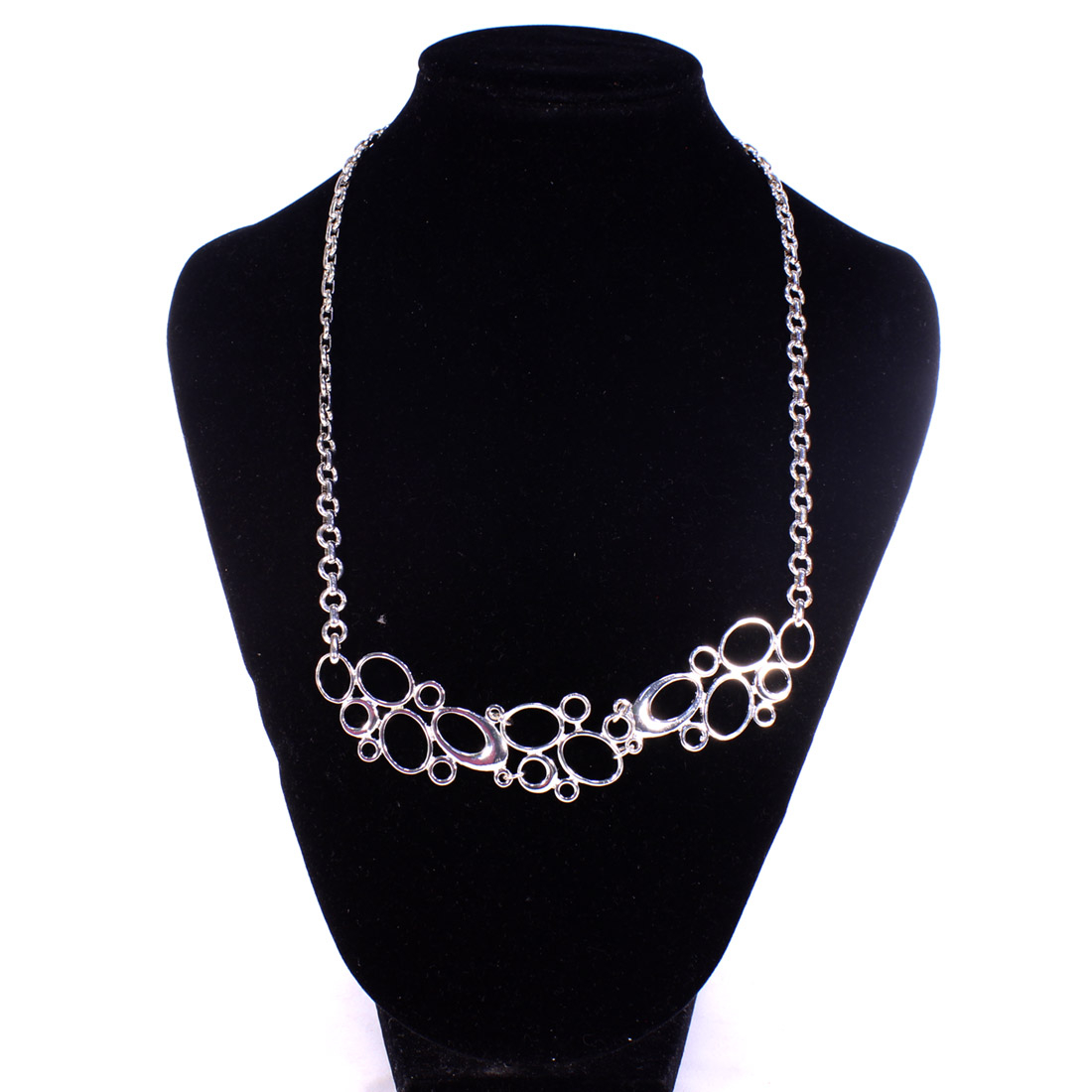 Voir photo 2 de Parure et 2 bracelets Parure et 2 bracelets Bon état - Vue 2 -