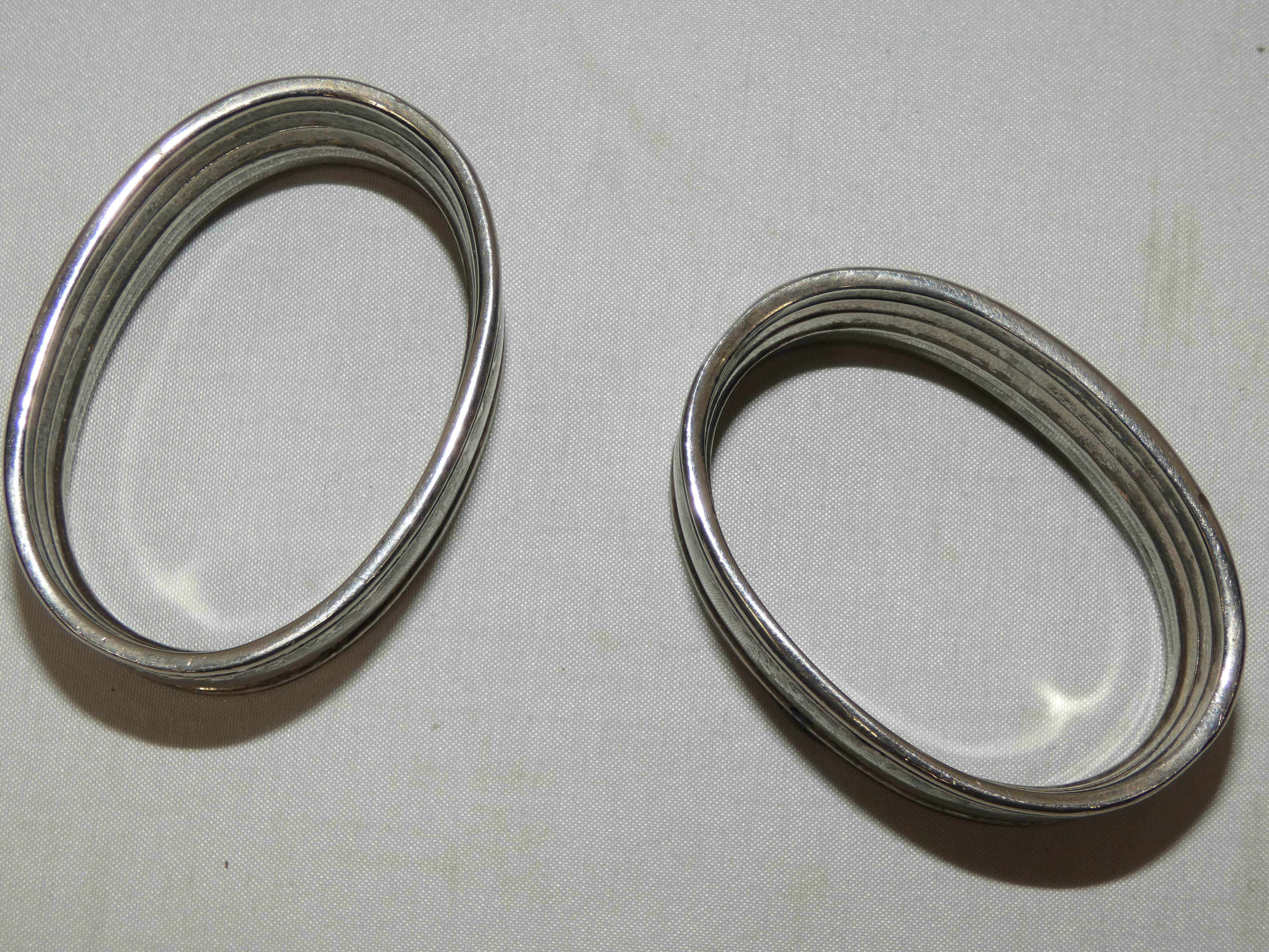 Paire de ronds de serviette en métal argenté du Porte-avion FOCH - Photo 4