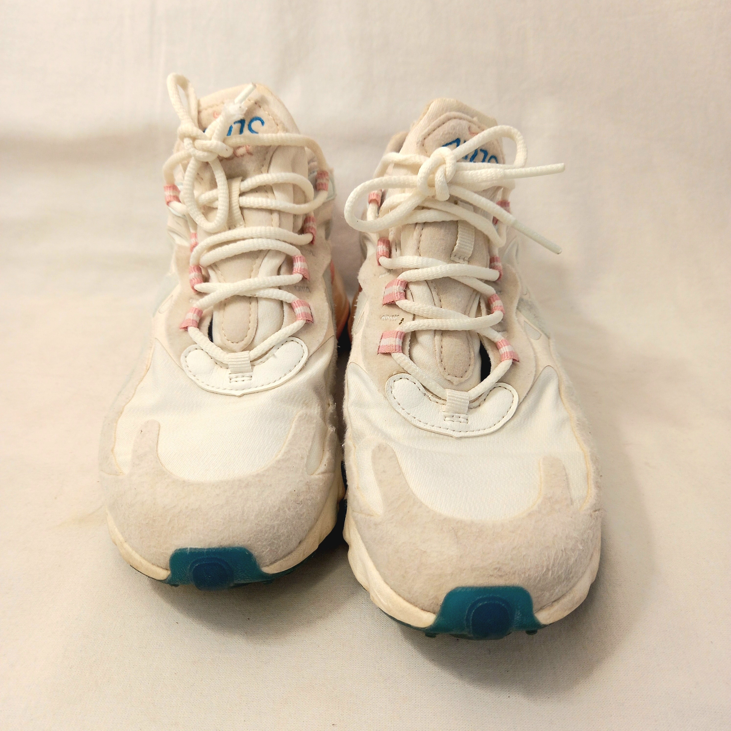 Chaussure pour femme/unisexe, de marque Nike, modèle Air Max 270 React, "American Modern Art", taille 36,5 (Europe) - COLLECTOR Bon état - Vue 3 - 