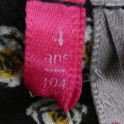 Robe noire imprimée 