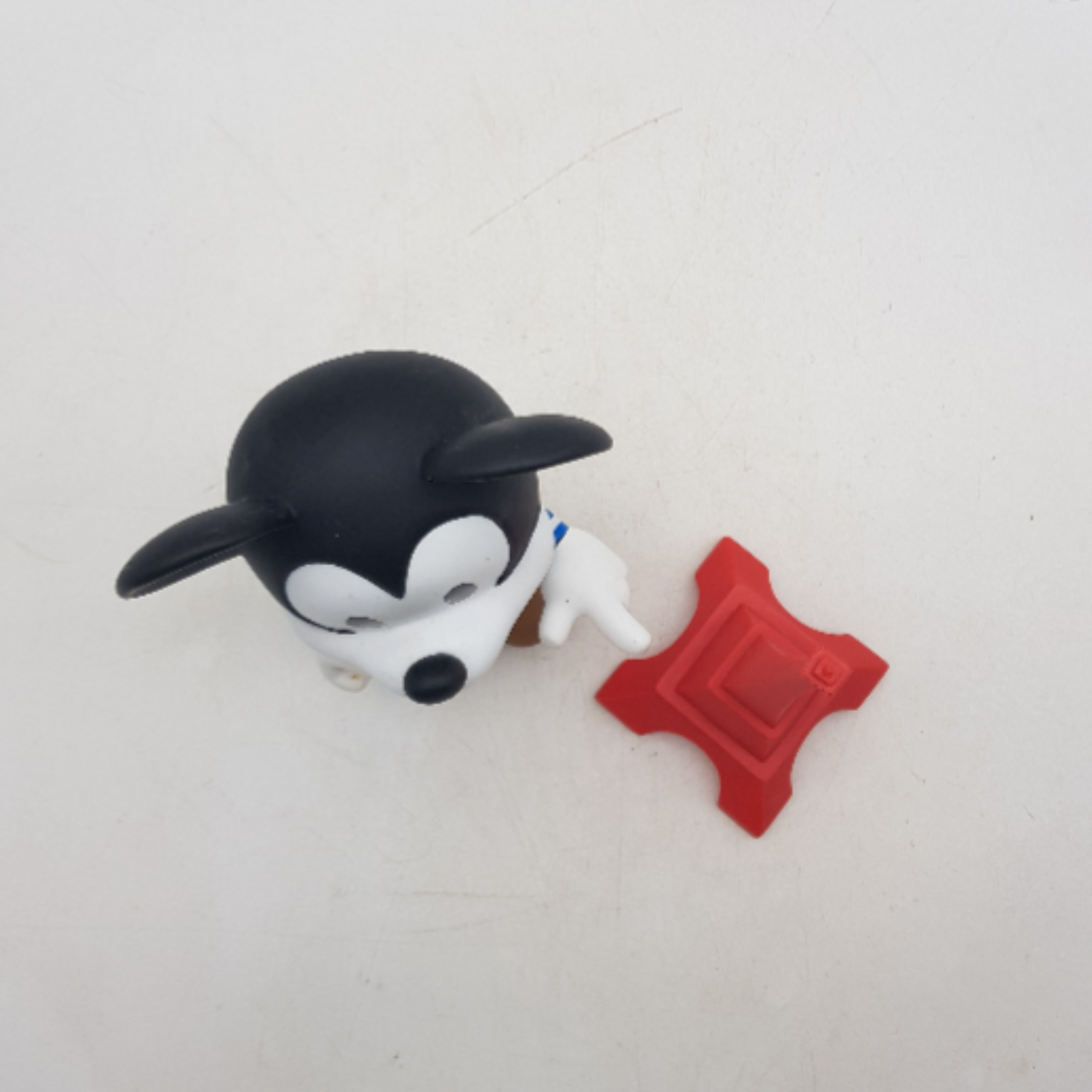 Voir photo 5 de Figurine Mickey Paris 2014 Figurine Mickey Paris 2014 Bon état - Vue 5 -