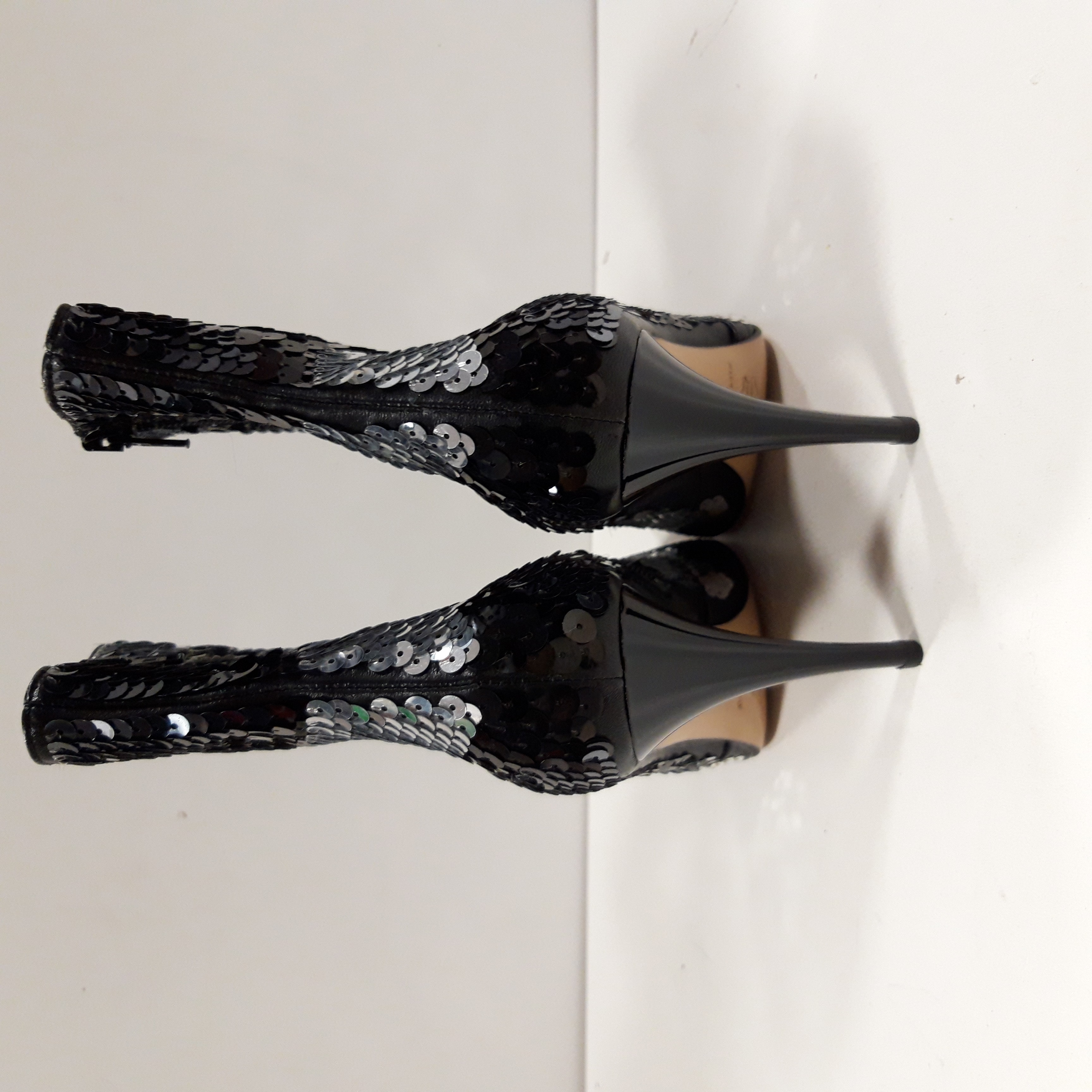 Bottines à talons noires, en cuir décor pailleté Ernest Paris Très bon état - Vue 5 - 