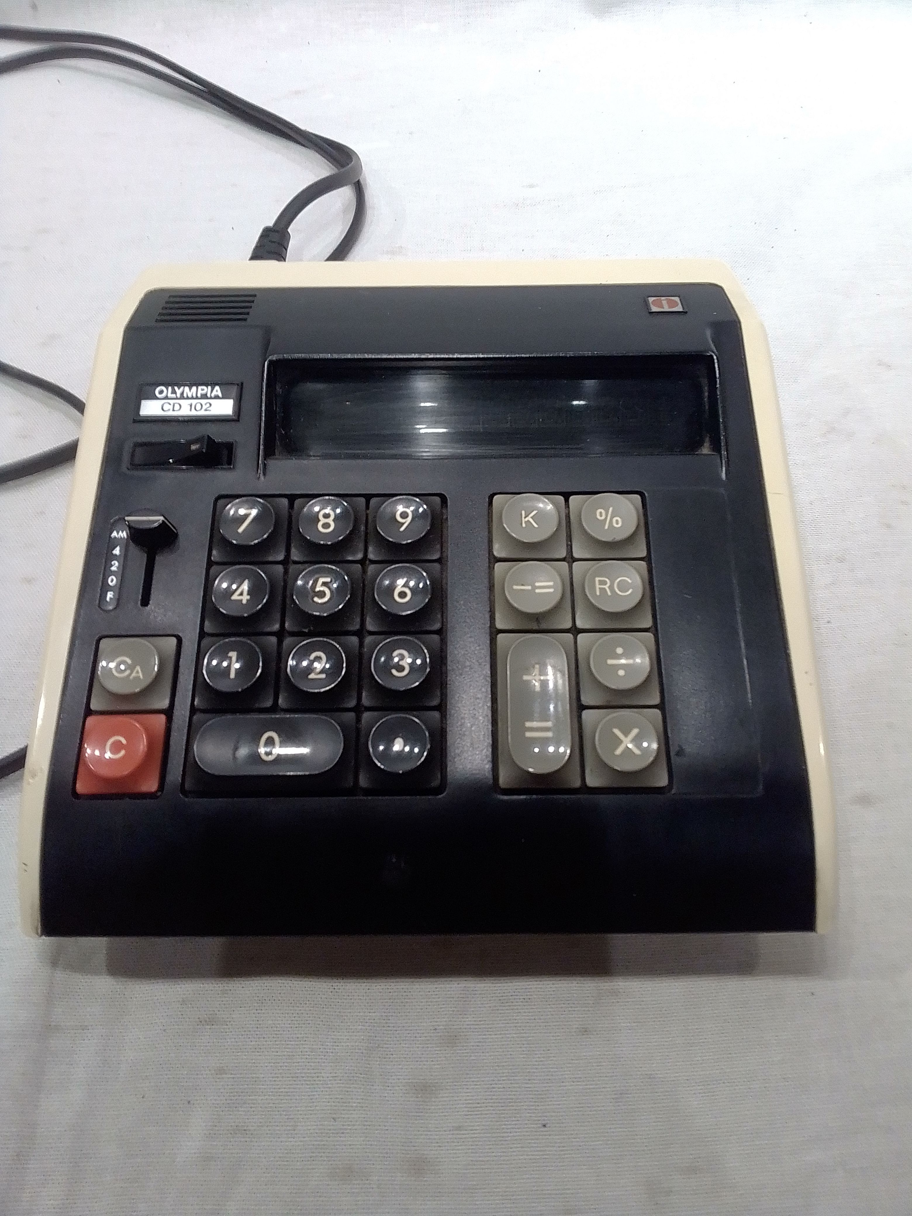Calculatrice CD102 Olympia Bon état - Vue 2 - 